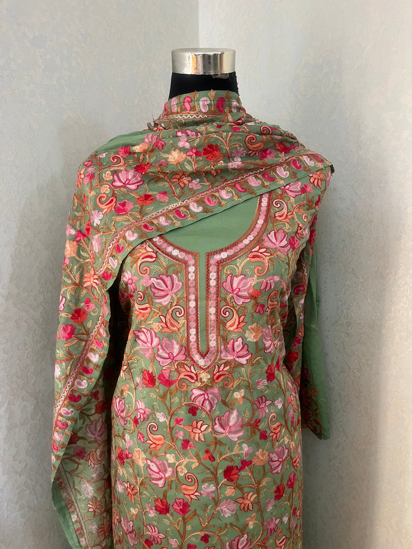 Pastel Green Cotton Kashmiri Suit