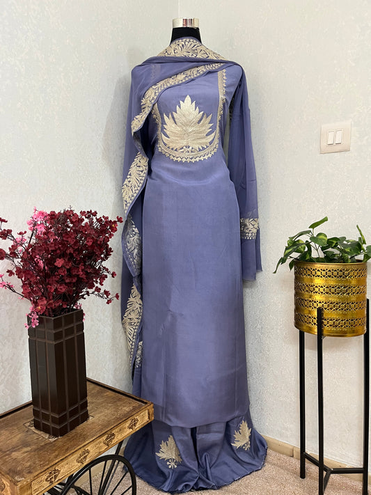 Lilac Sanam’ Tilla Kashmiri Silk Suit