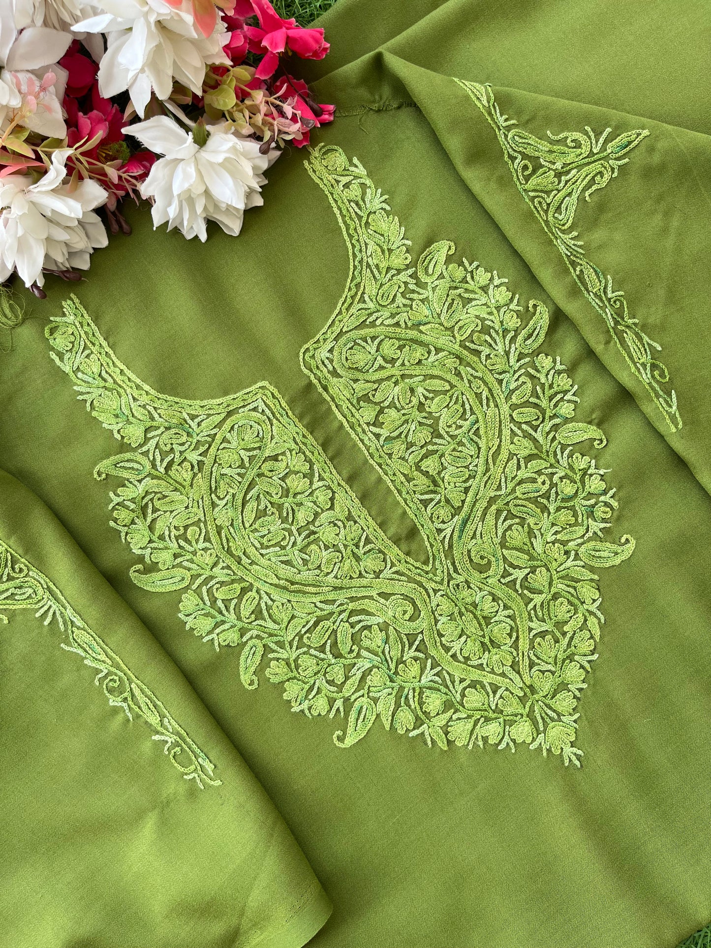 Heena Green Cotton Two Piece Suit (Hand Embroidered)