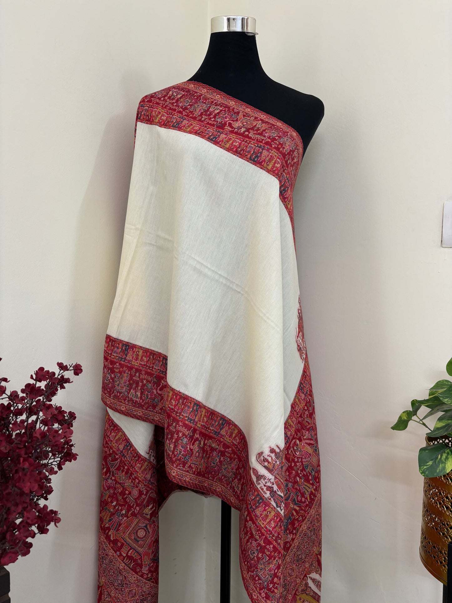 Kani Fine Semi Pashmina stole