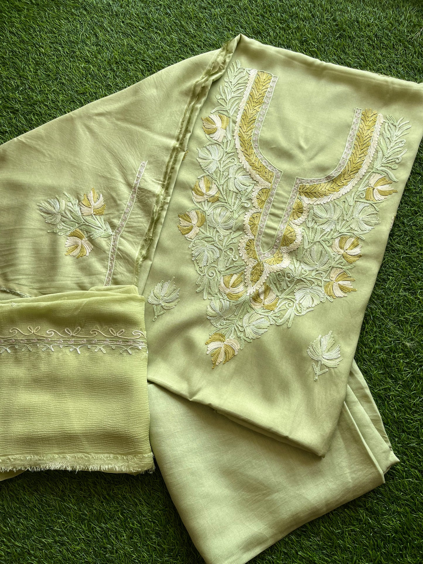 Pista Green Muslin Cotton Aari Embroidered 3pc set