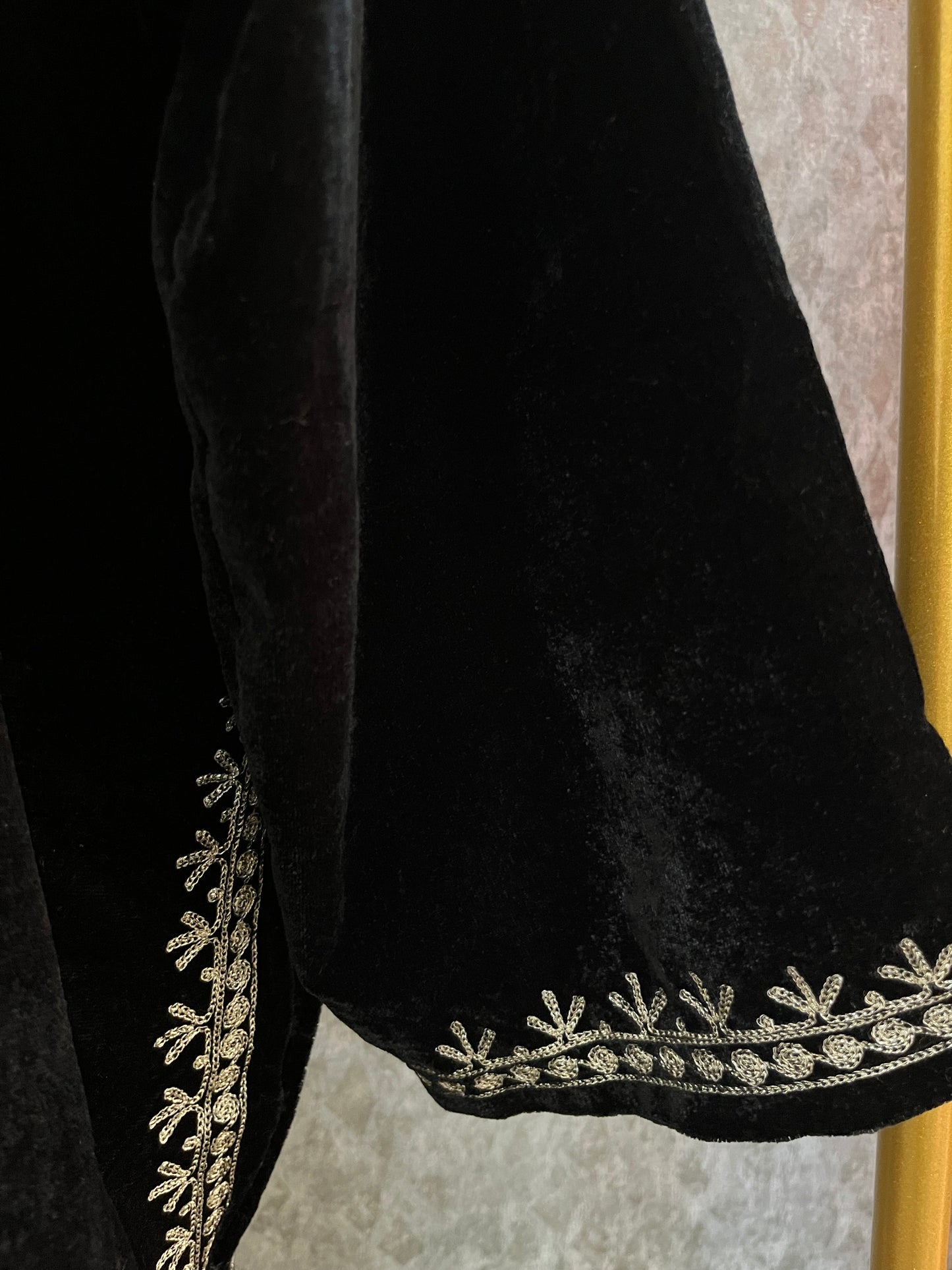 Black Velvet Tilla Pheran (Size 50)