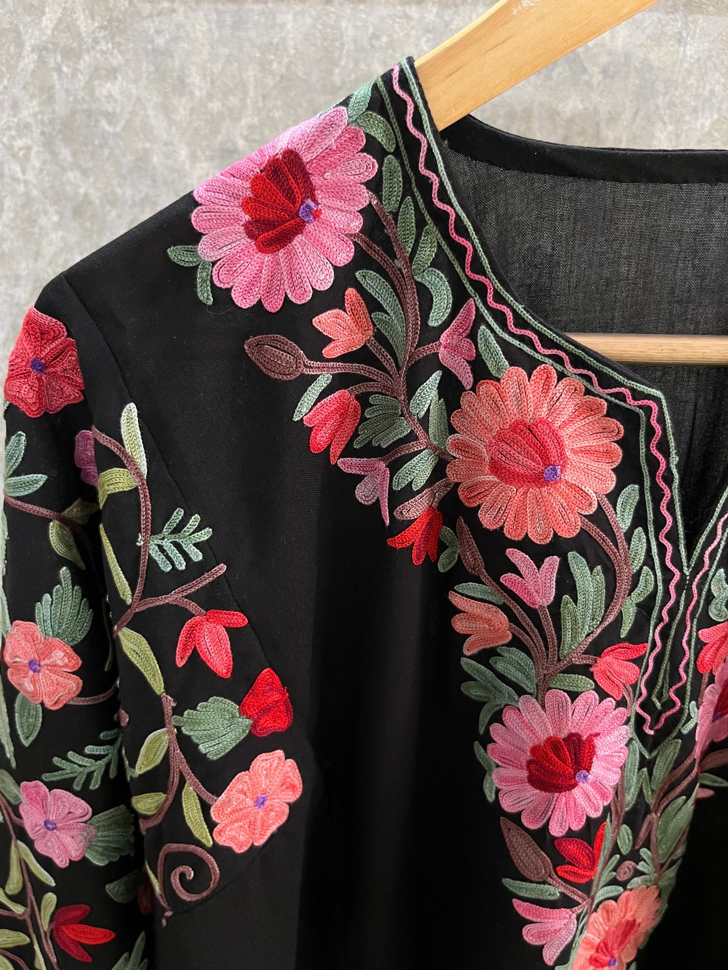 Black Cotton Arm Jaal Pheran Set