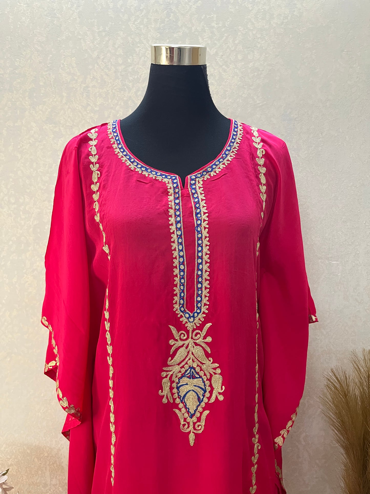 Hot Pink Crape Front Back Kashmiri Kaftan Set