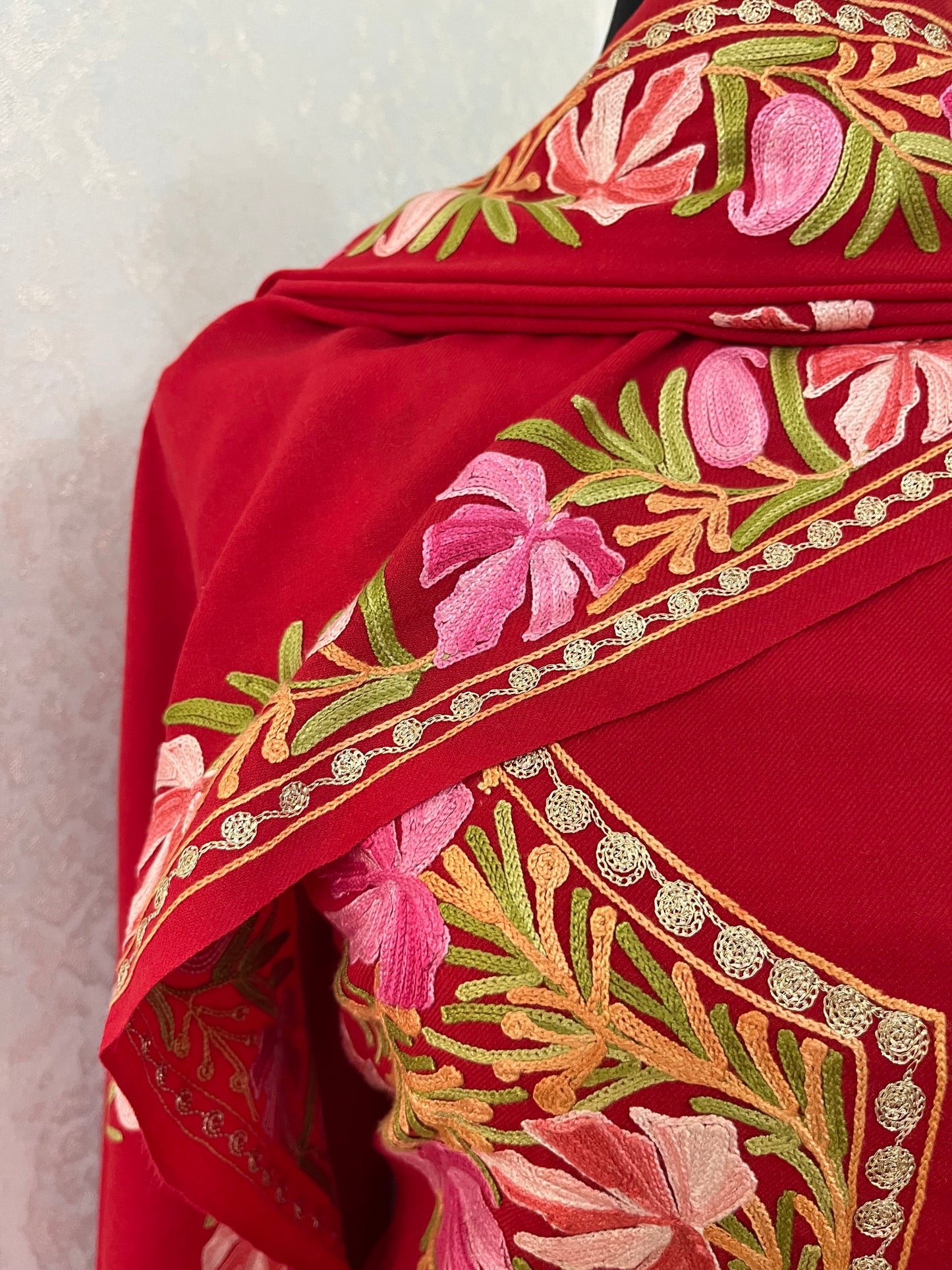 Red Pure Wool Aari Embroidered 3pc Suit Stole