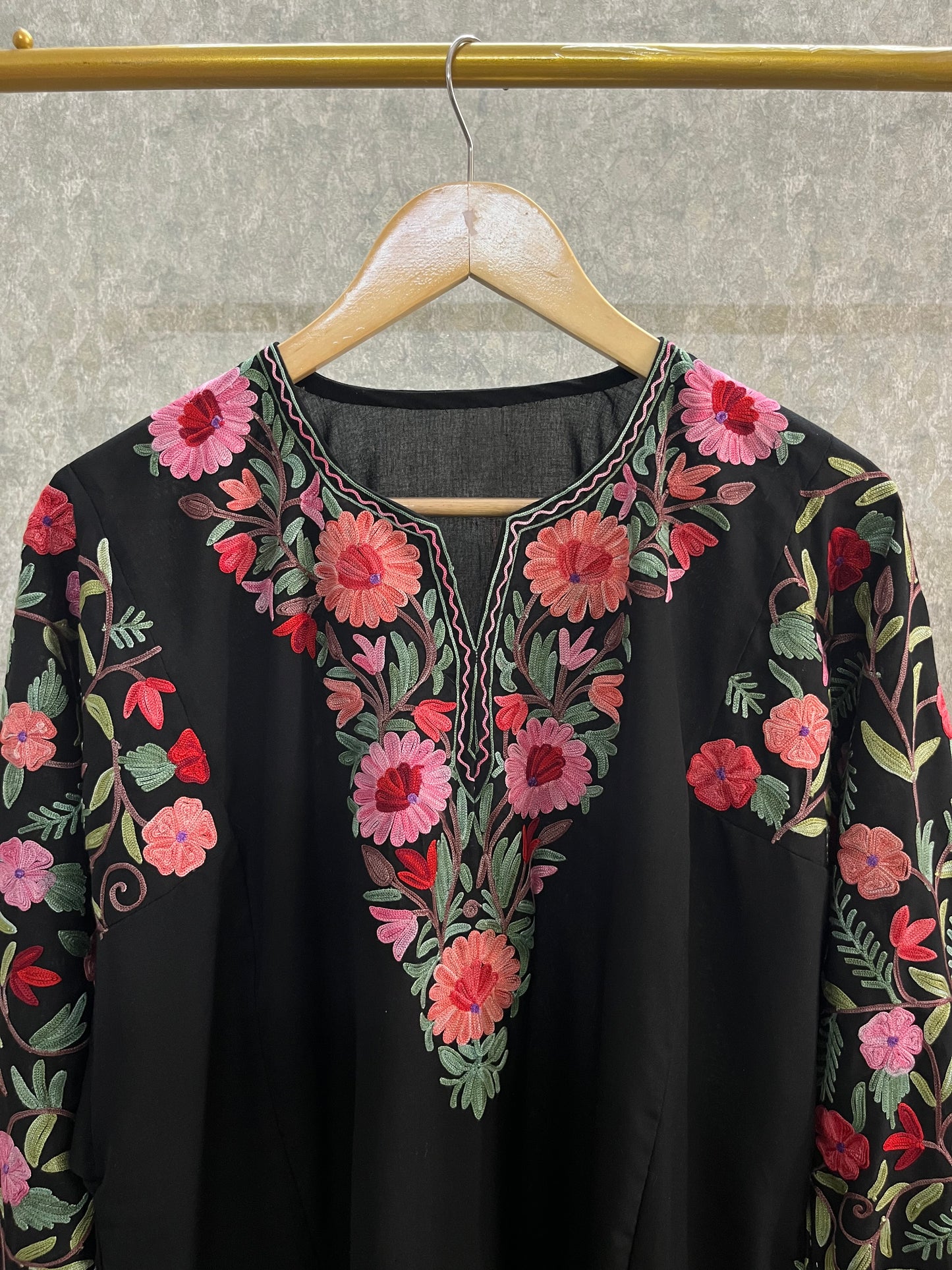Black Cotton Arm Jaal Pheran Set
