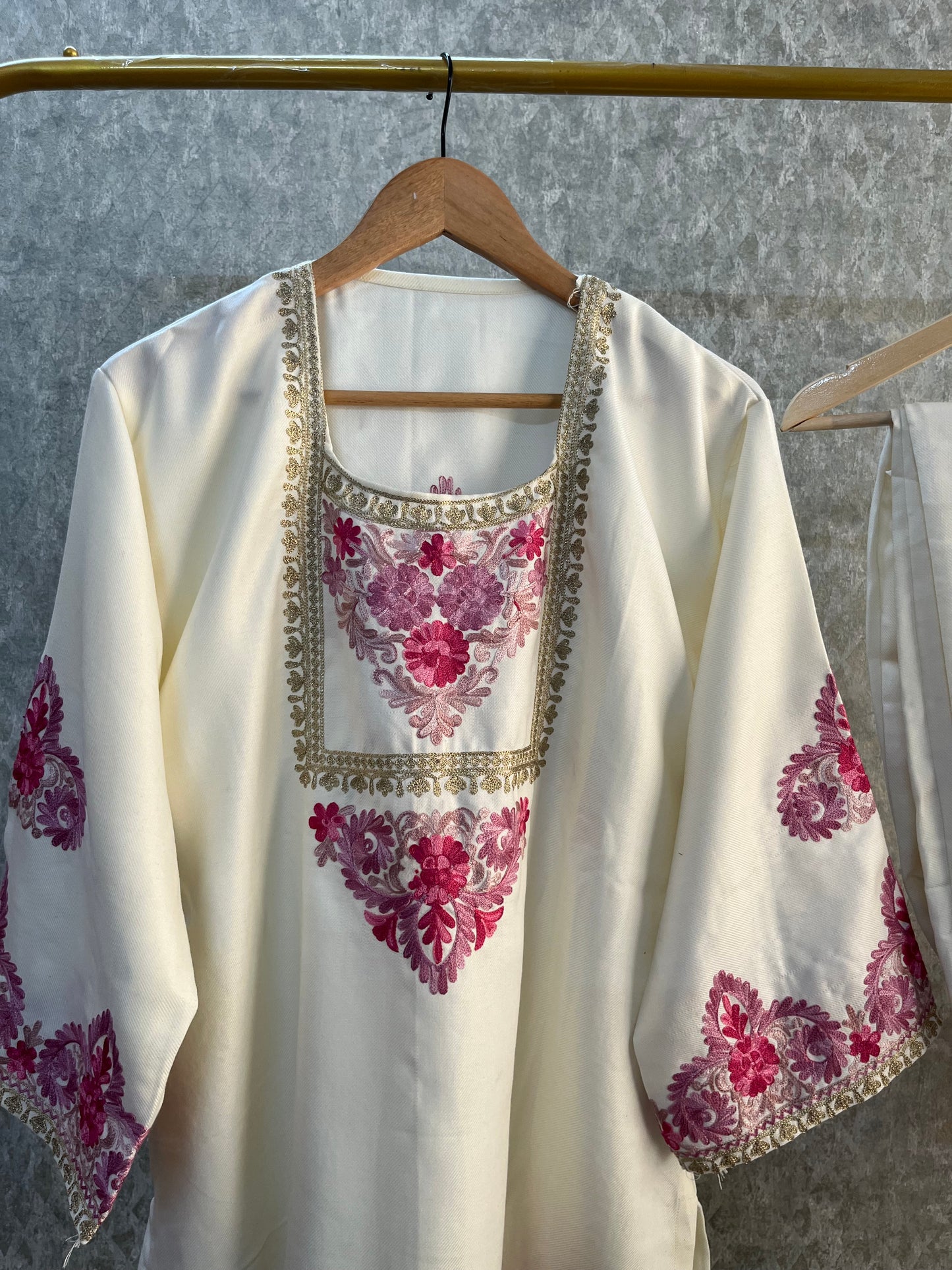 Off White Woollen Kashmiri Co-Ord Set ( Size 40)