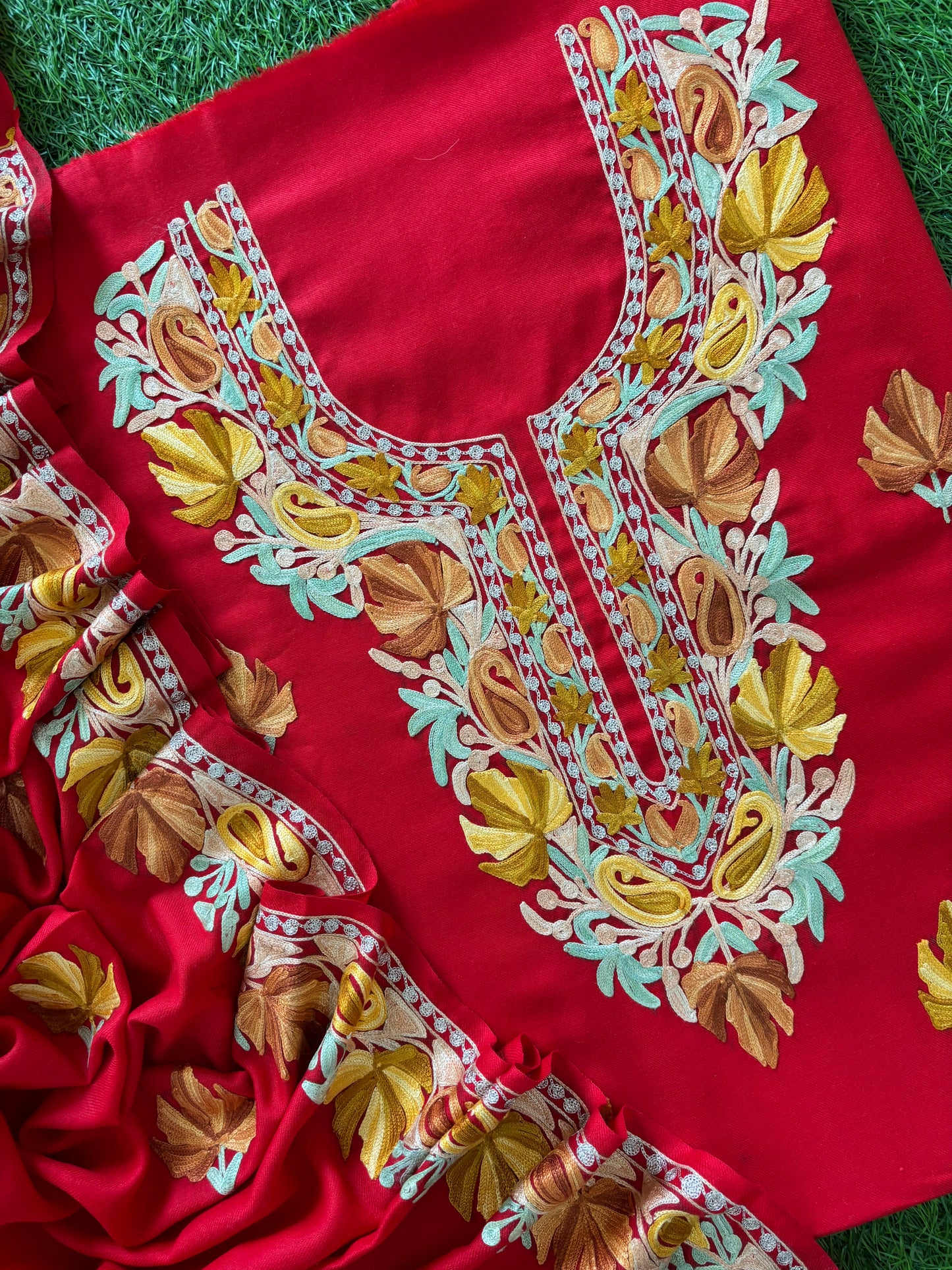 Red Pure Wool Aari Embroidered 3pc Suit Stole