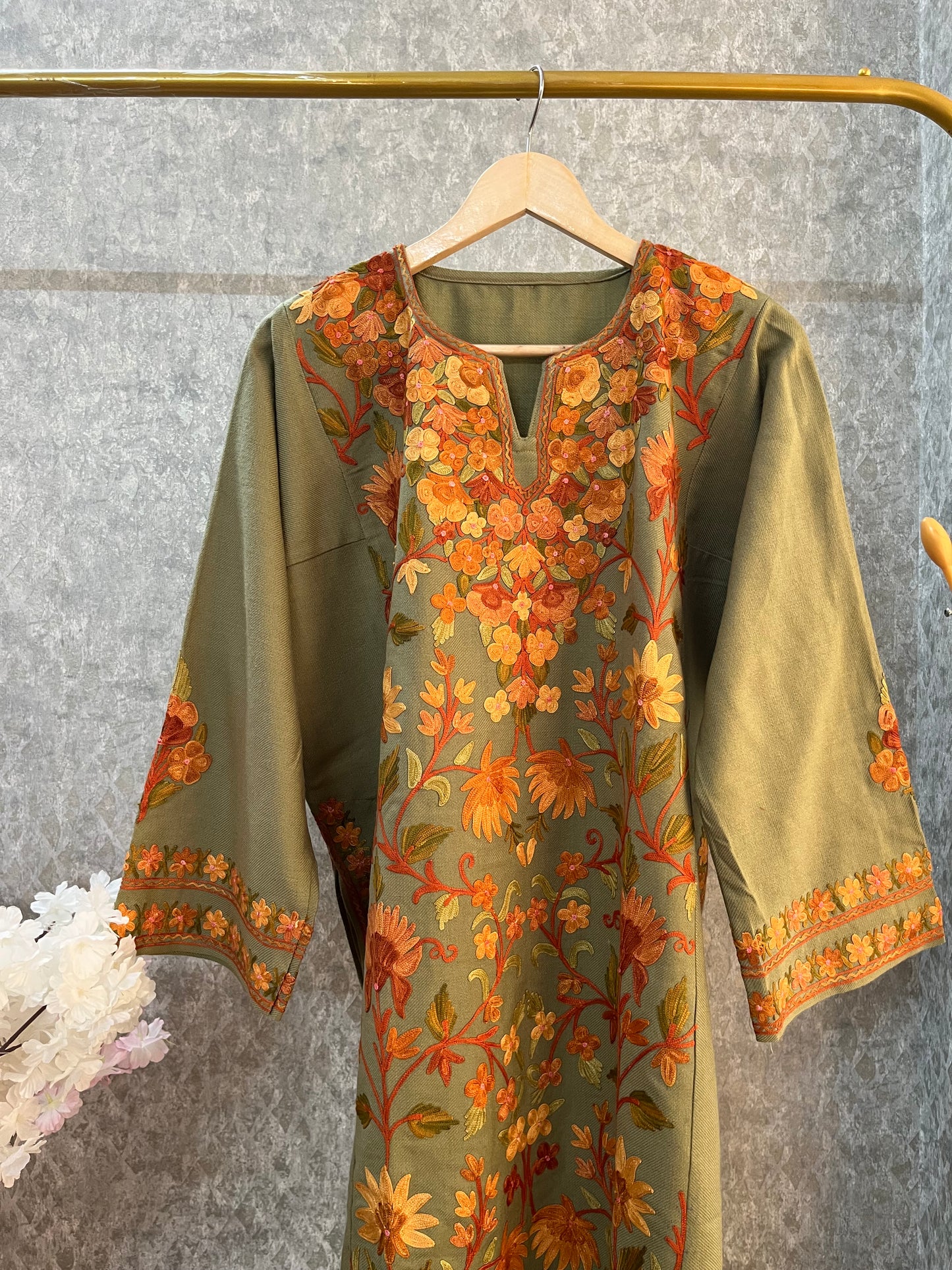 Beige Aari Embroidered Wool Pheran