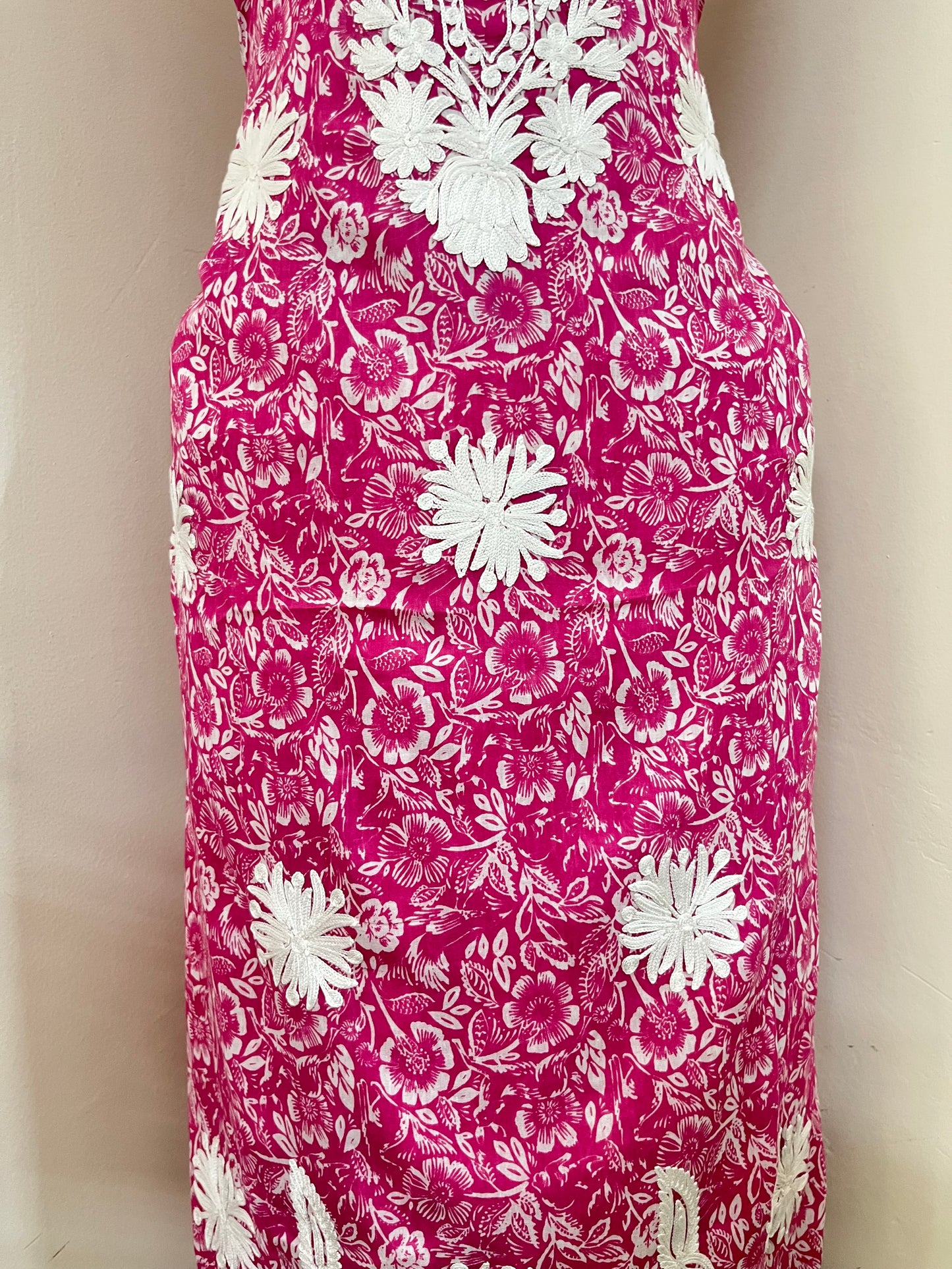 Guldasta~Cotton Kurti & Pant Aari Embroidered set