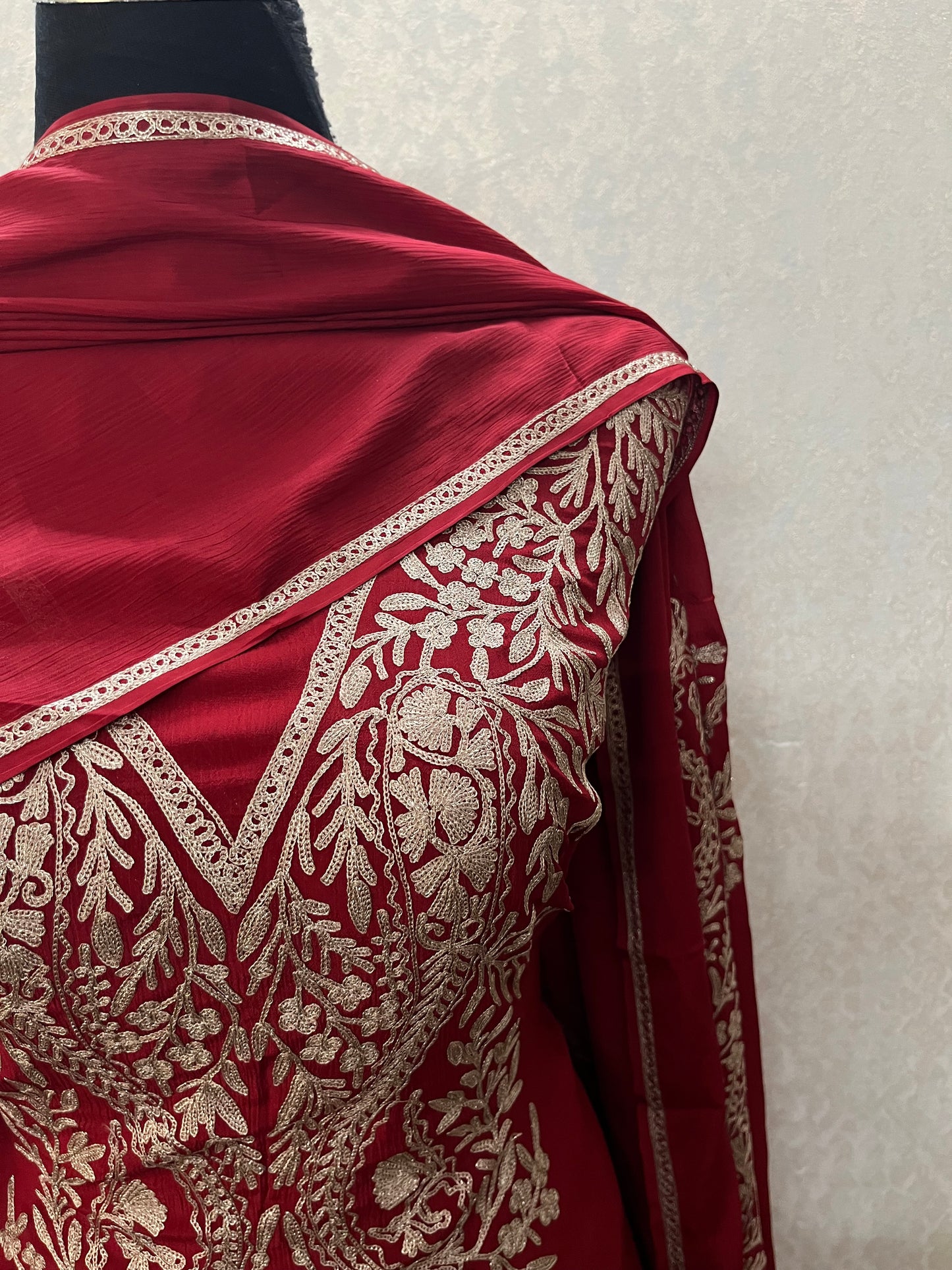 Maroon Pure Chinon 3 Pc Heavy Kashmiri Suit
