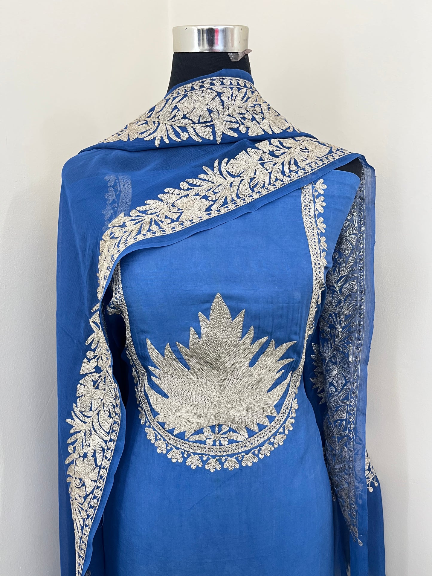 Sanam’ Tilla Kashmiri Silk Suit