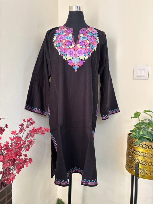 Black Aari Embroidered Wool Pheran