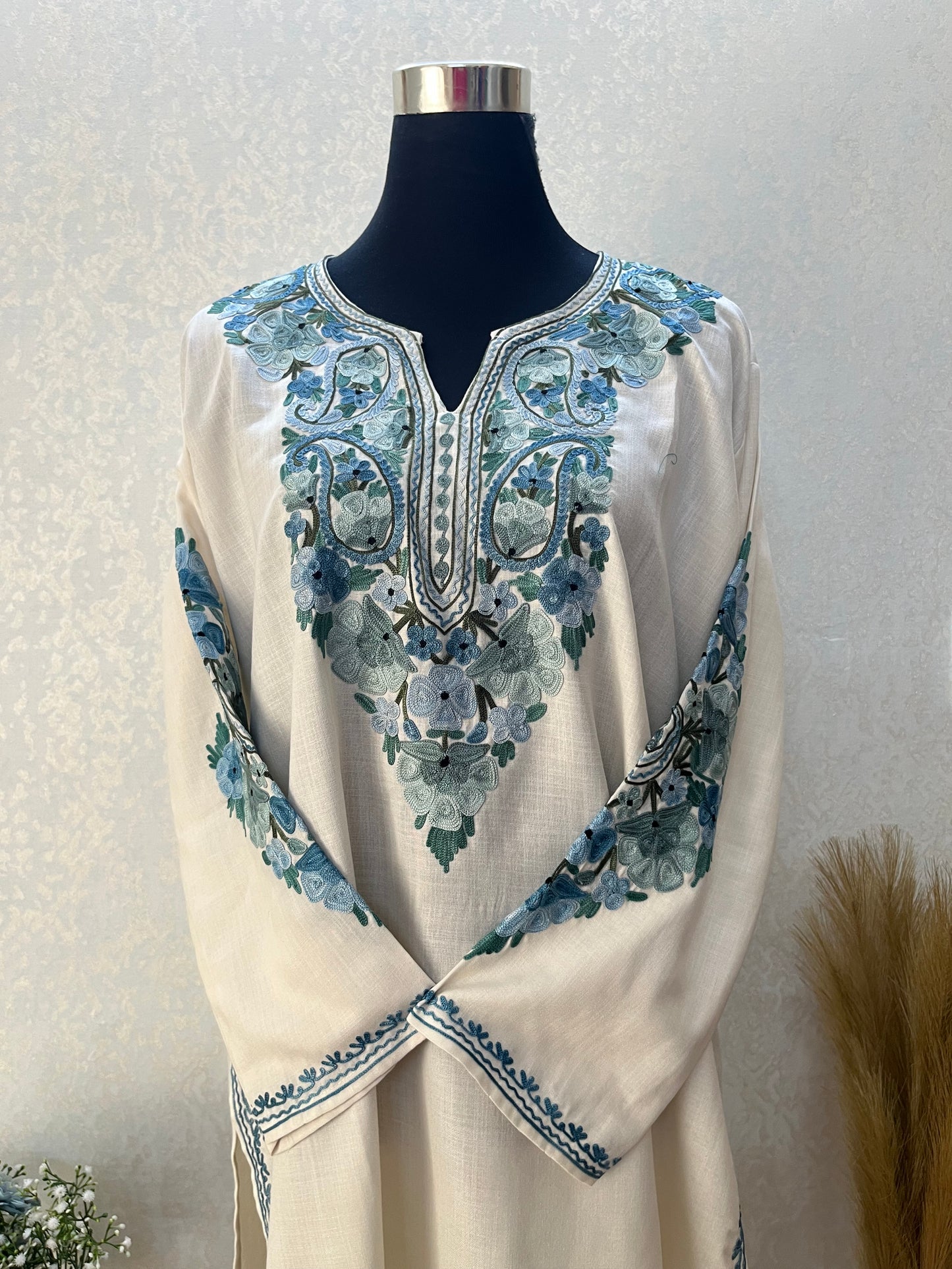 Off White Cotton Aari Work Kurta