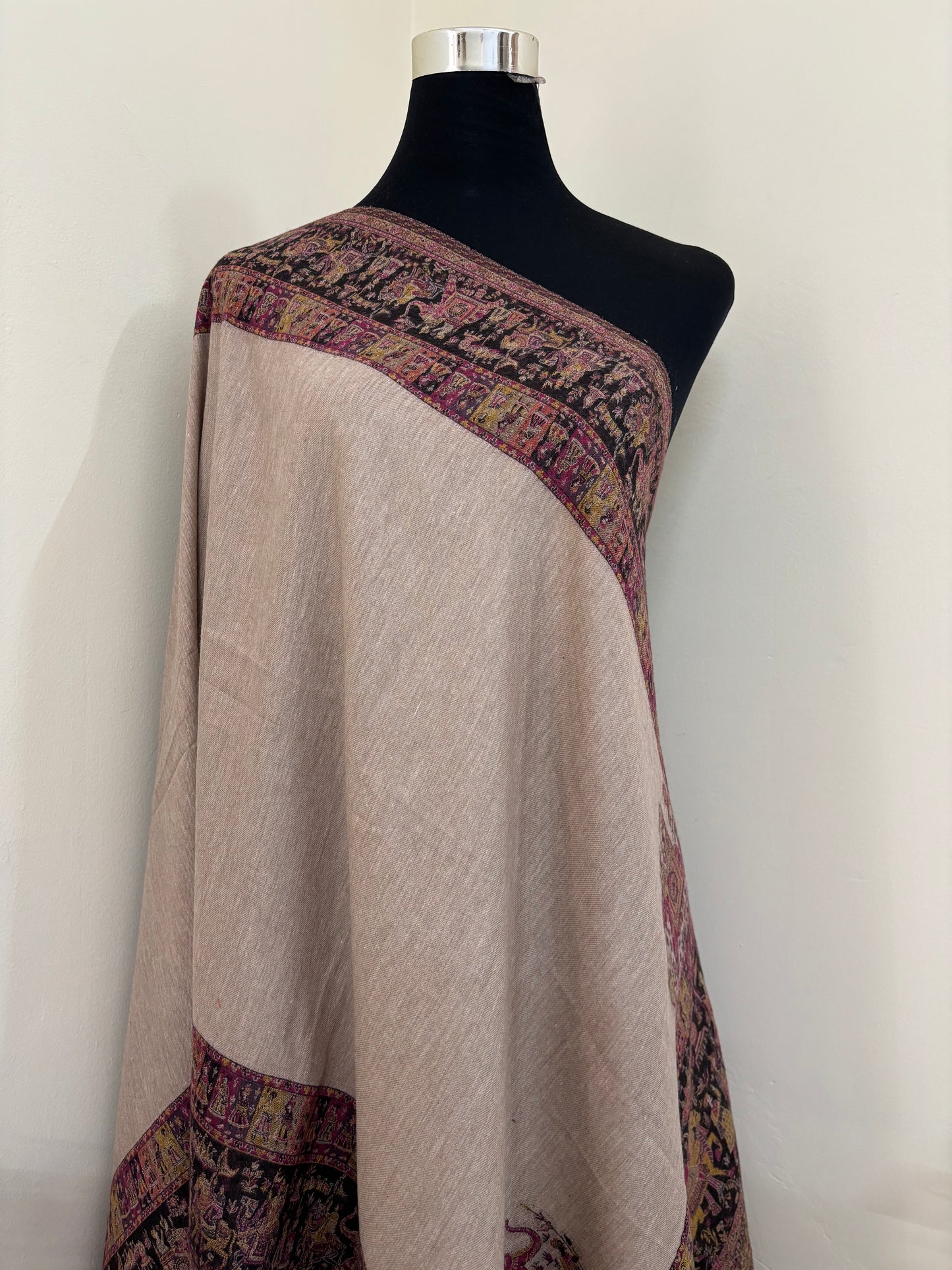 Kani Fine Semi Pashmina stole