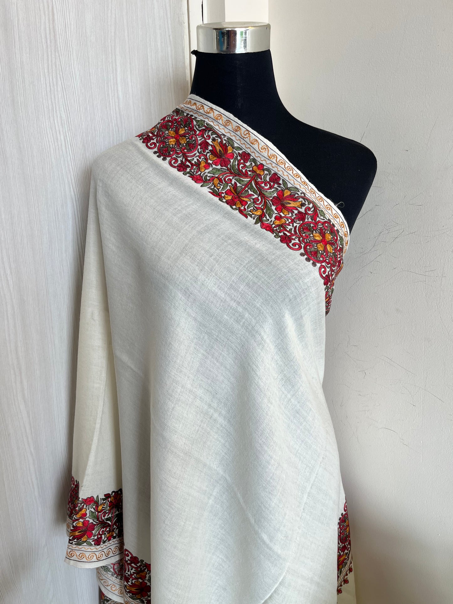 Cream Silk Thread Border Embroidered Fine Semi Pashmina stole