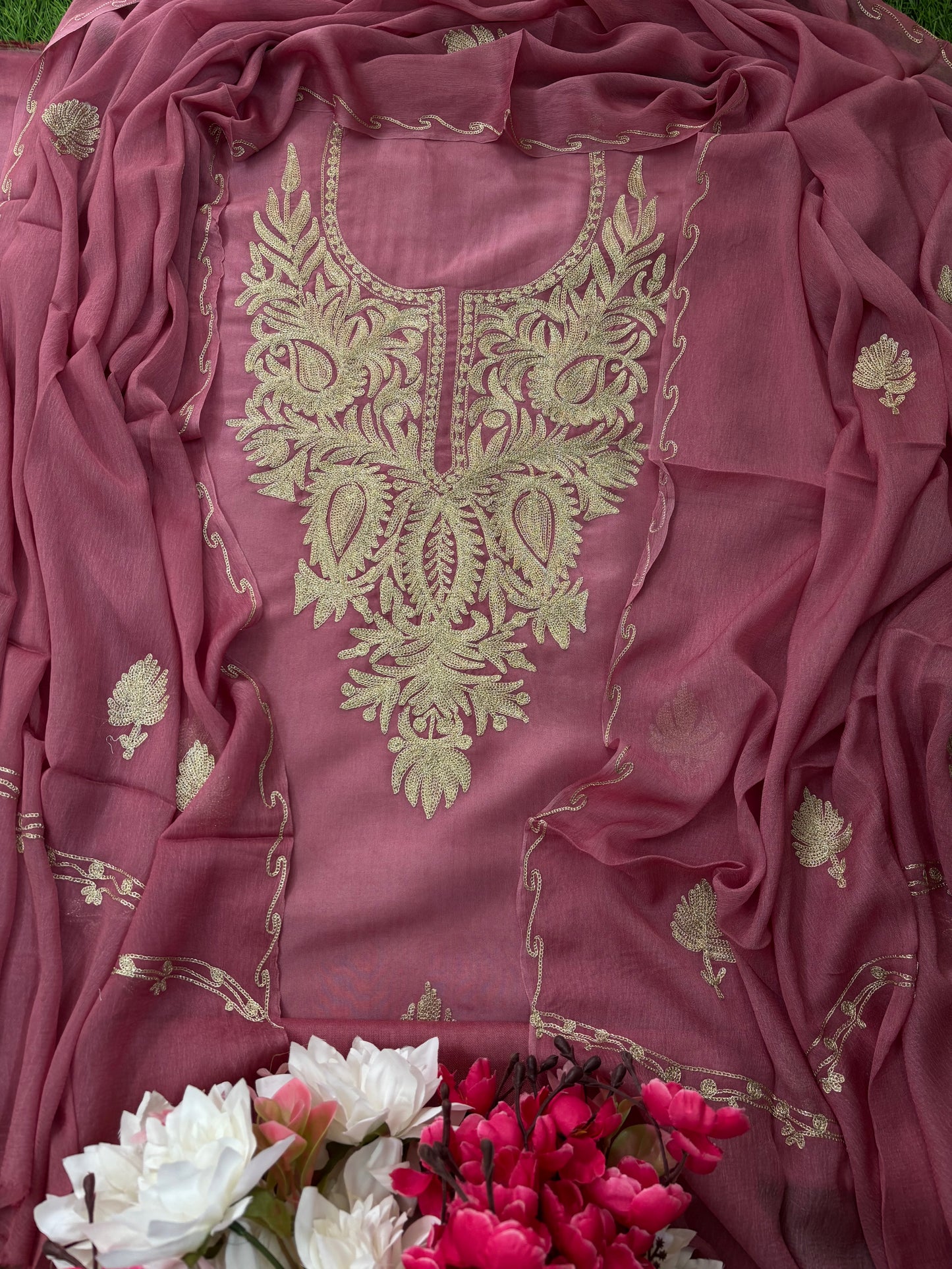 Sanam’ Onion Pink Silk Tilla Kashmiri Suit