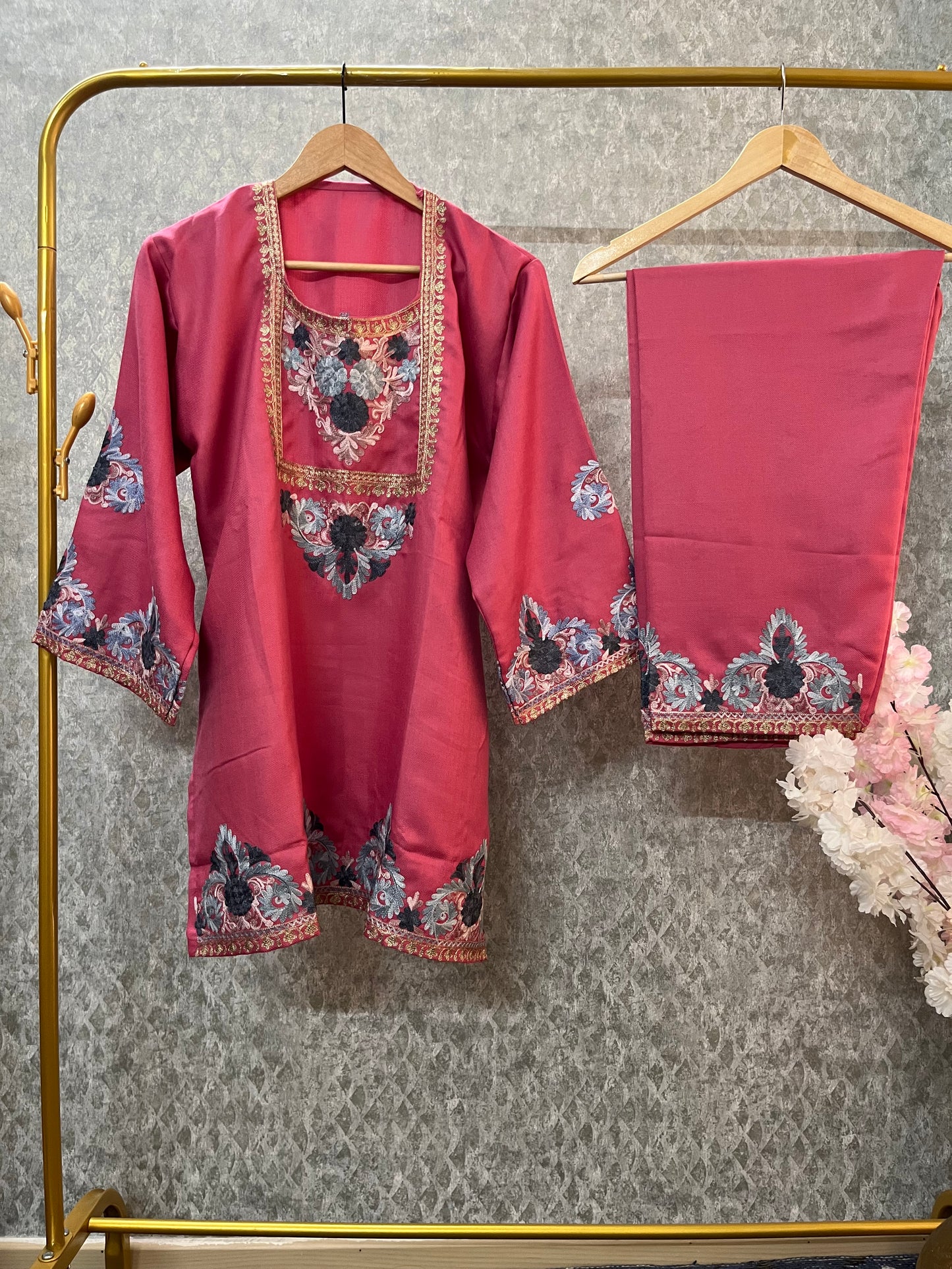 Pink Woollen Kashmiri Co-Ord Set ( Size 40)