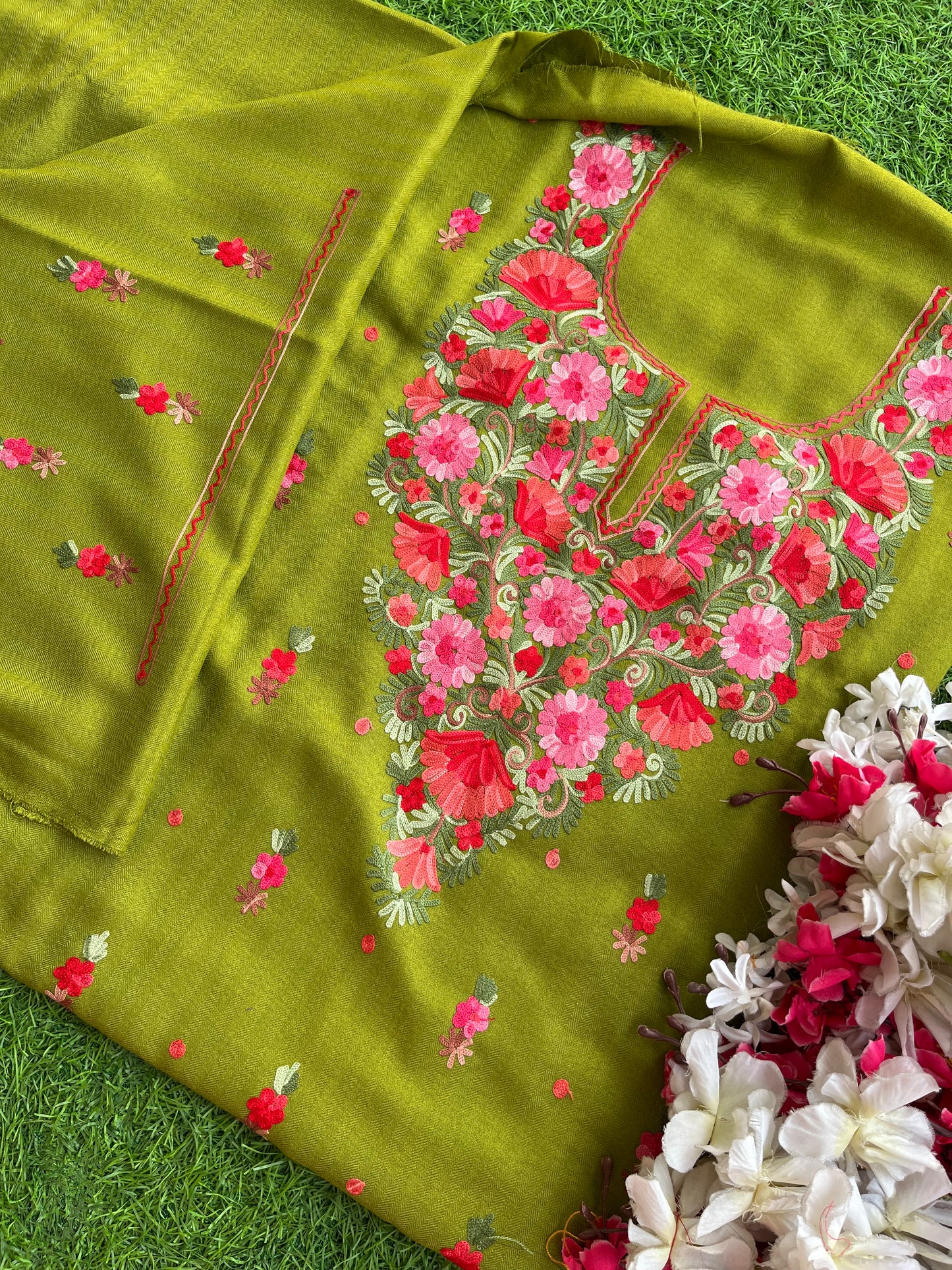 Heena Green Woollen Aari Embroidered 3pc suit