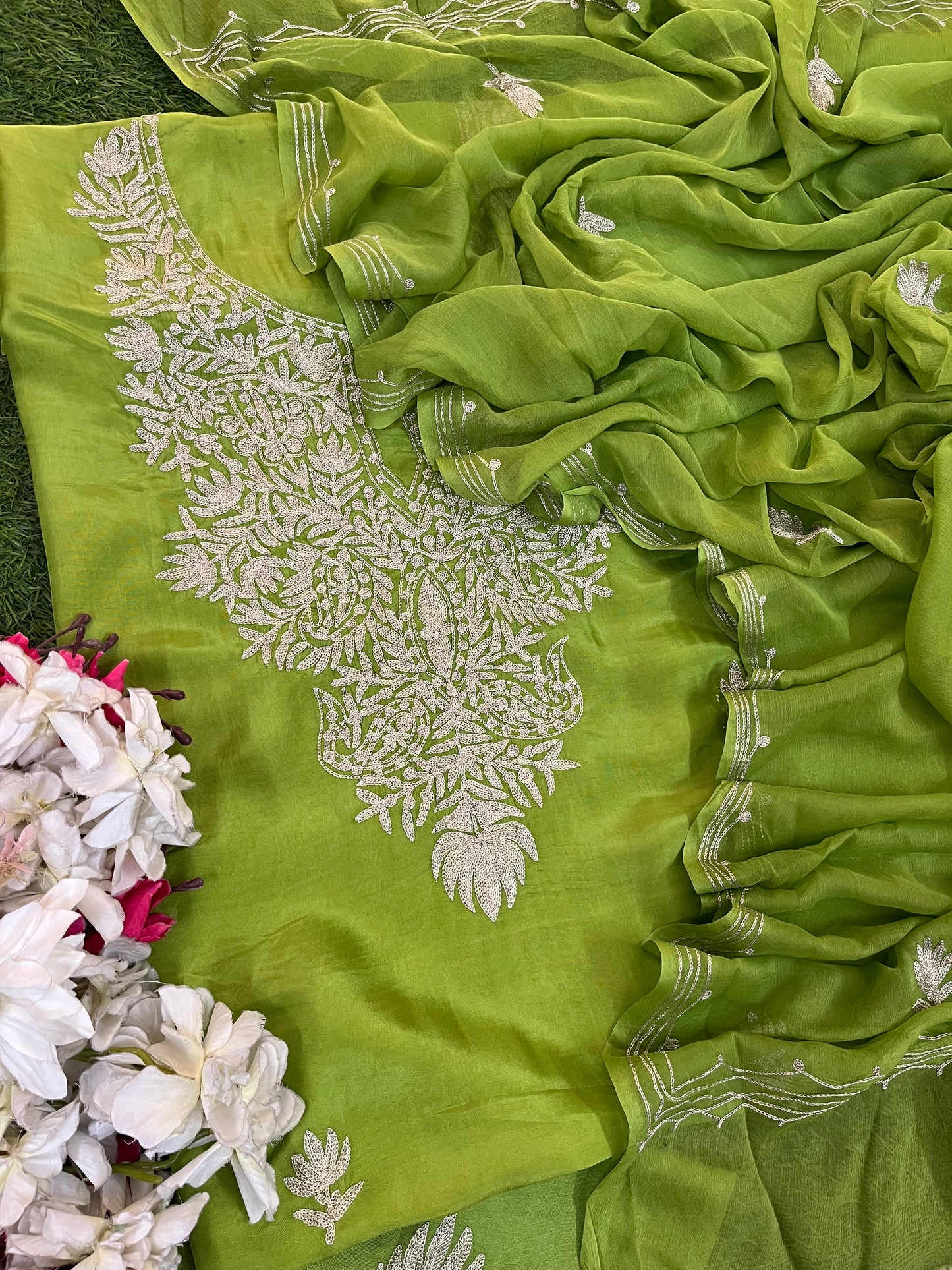 Lawn Green Silk Tilla Kashmiri Suit