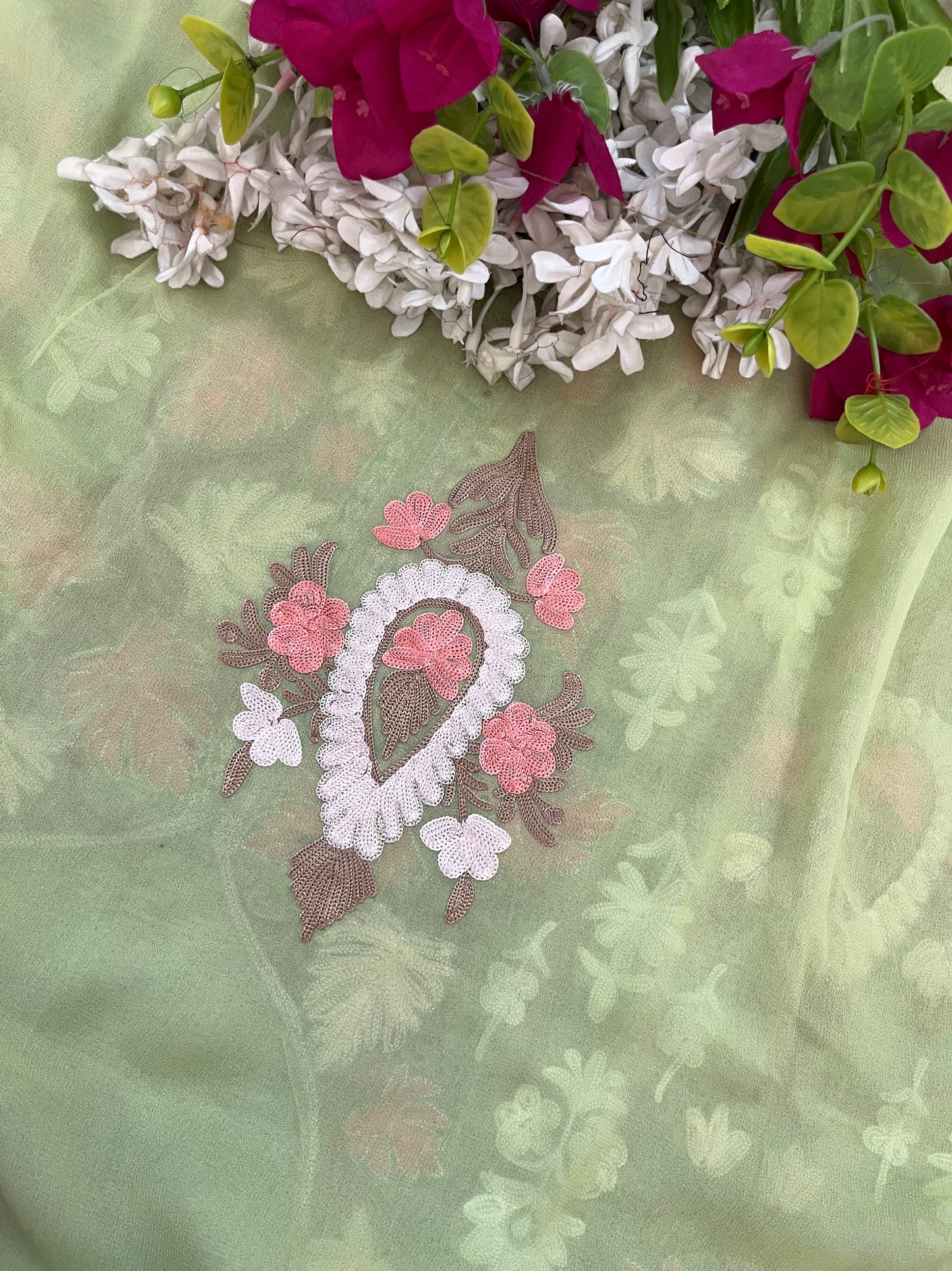 Green Pure Georgette 3 Pc Heavy Kashmiri Suit