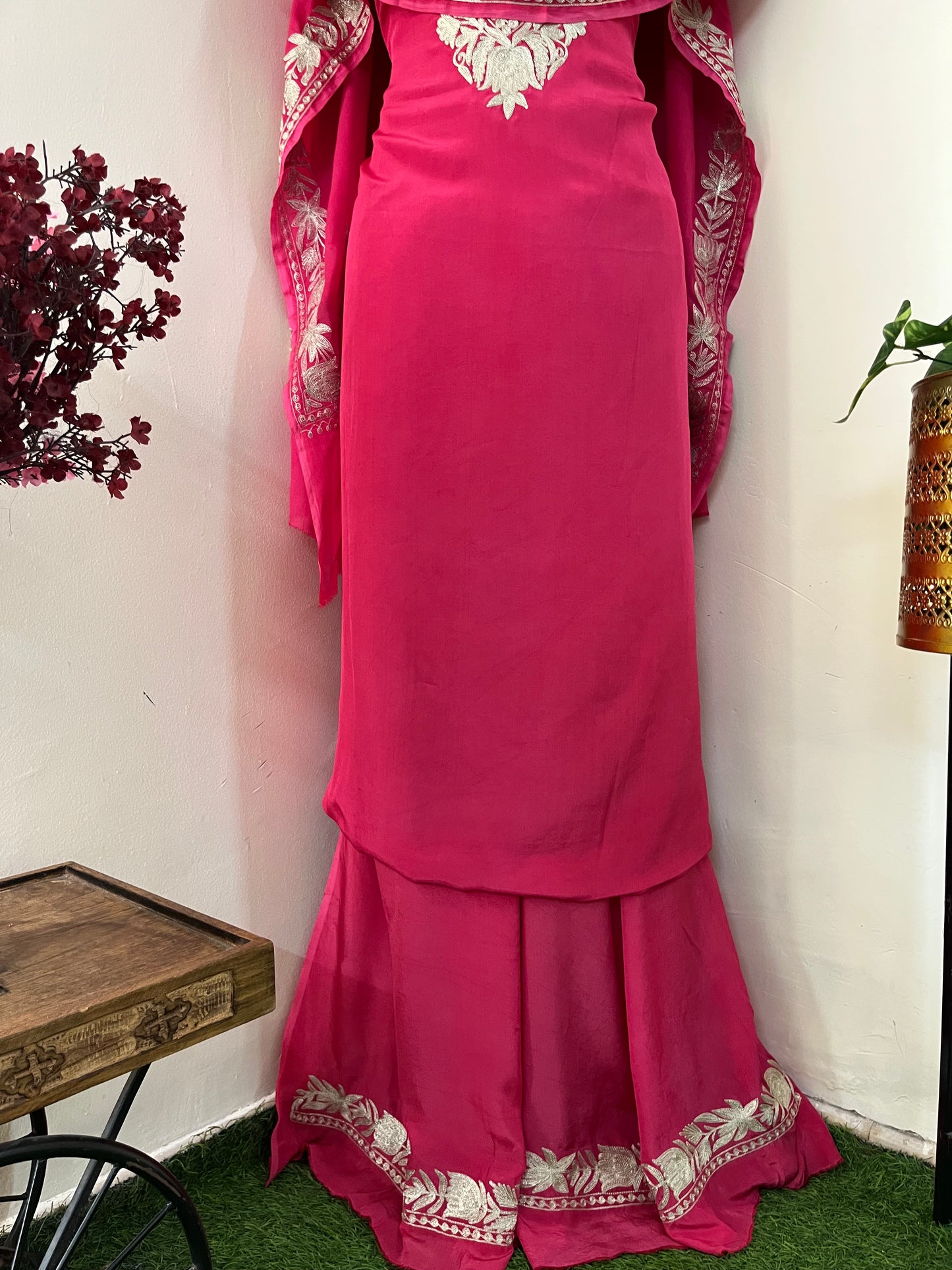 Kalaa’ Fuchsia Pink Crape Kashmiri Suit