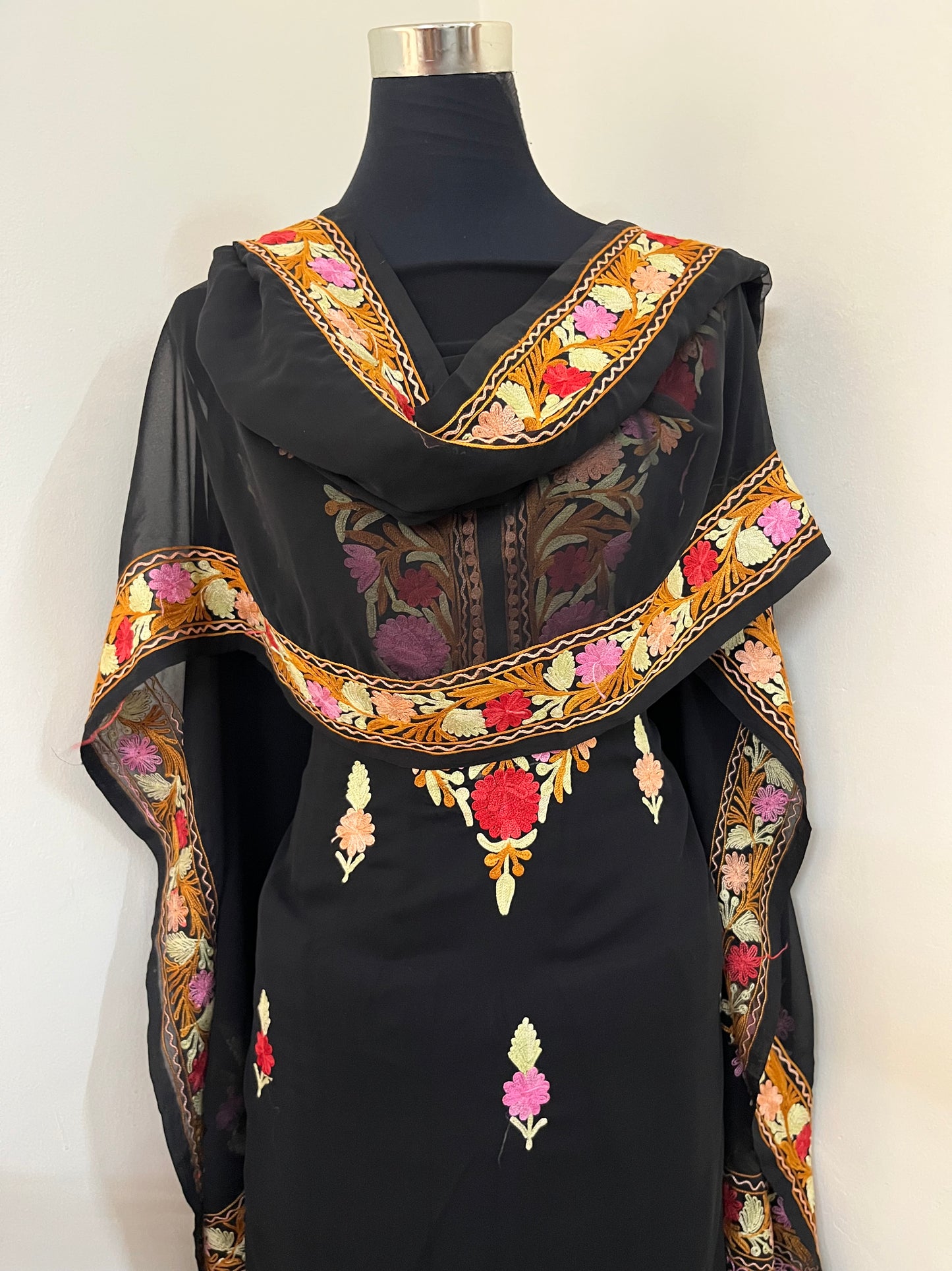 Black Georgette 3 Pc Aari Embroidered Suit Set