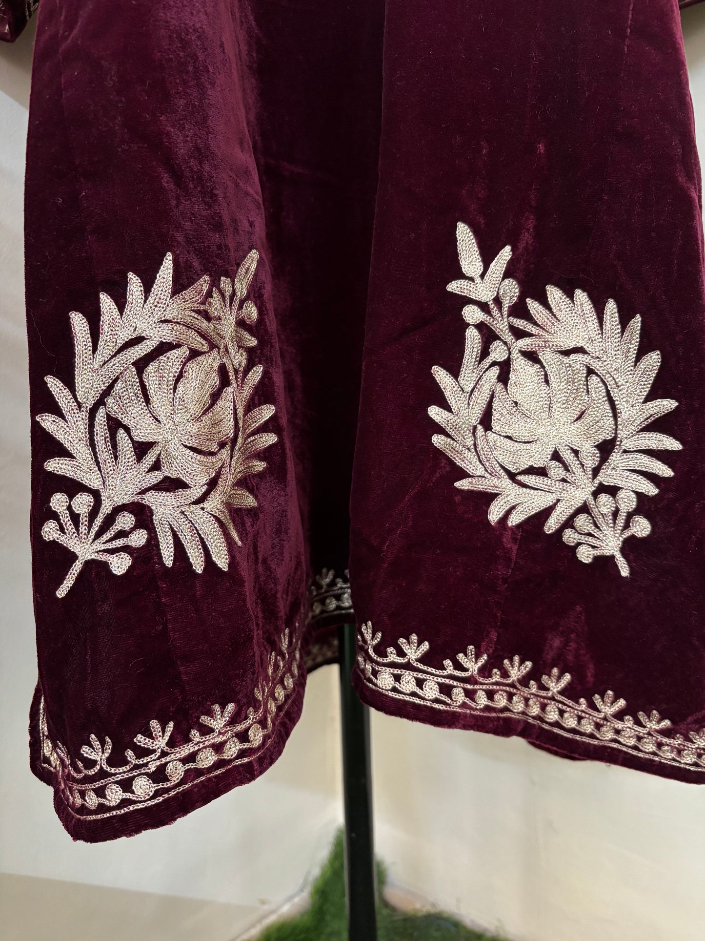 Wine Tilla Embroidered Velvet Pheran