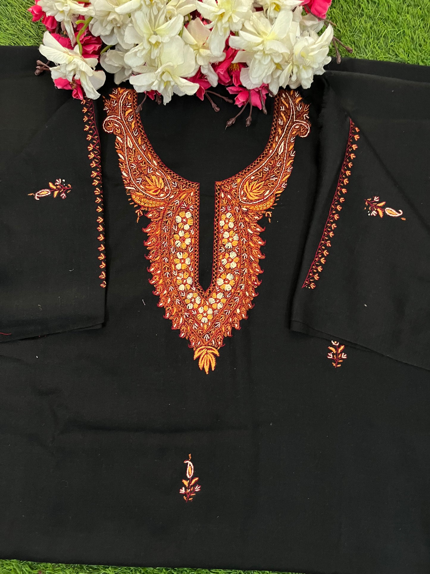 Black Fine Wool Sozni Embroidered 3pc Suit Stole
