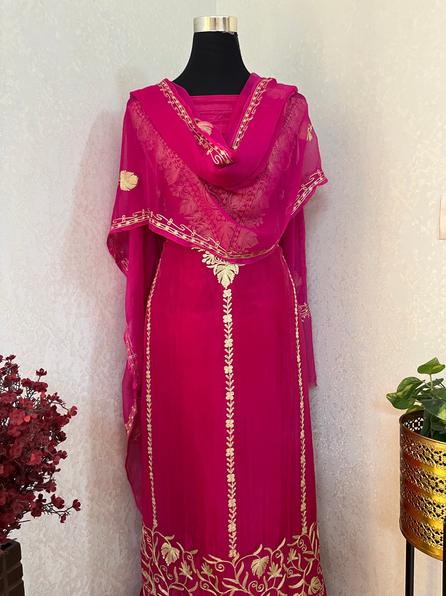 Hot Pink Sanam’ Tilla Kashmiri Silk Suit