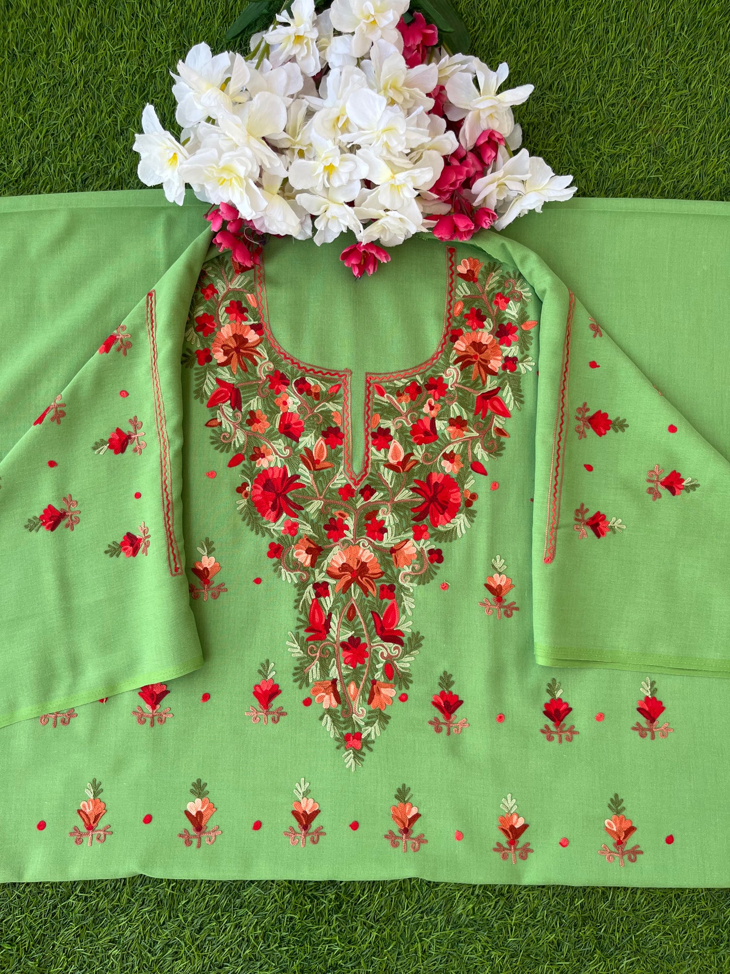 Green Cotton Two Piece Set (Aari Embroidered)