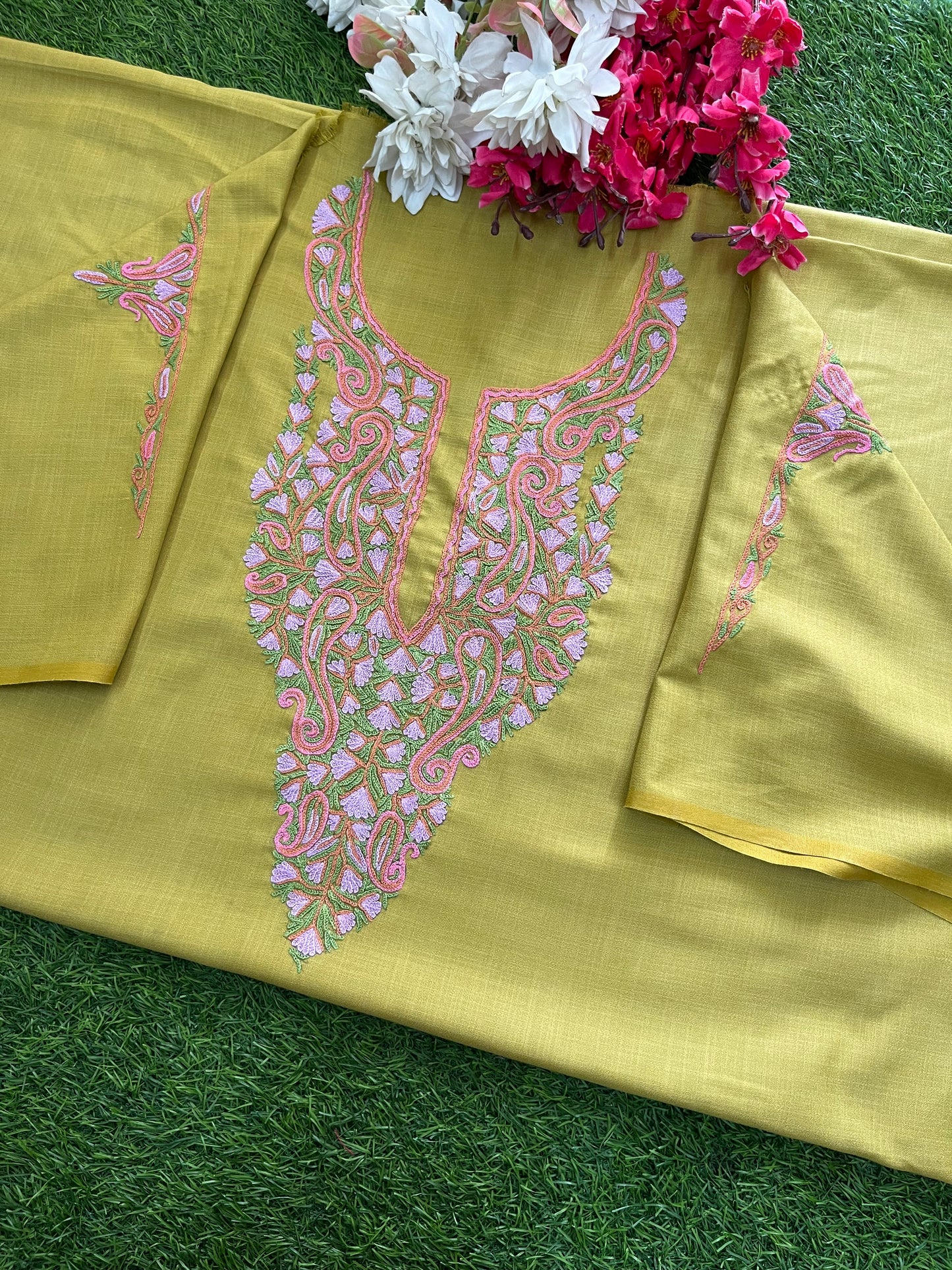 Heena Green Cotton Two Piece Suit (Hand Embroidered)