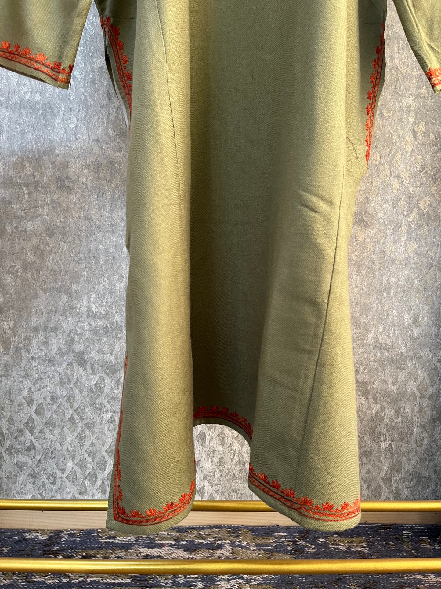 Beige Aari Embroidered Wool Pheran