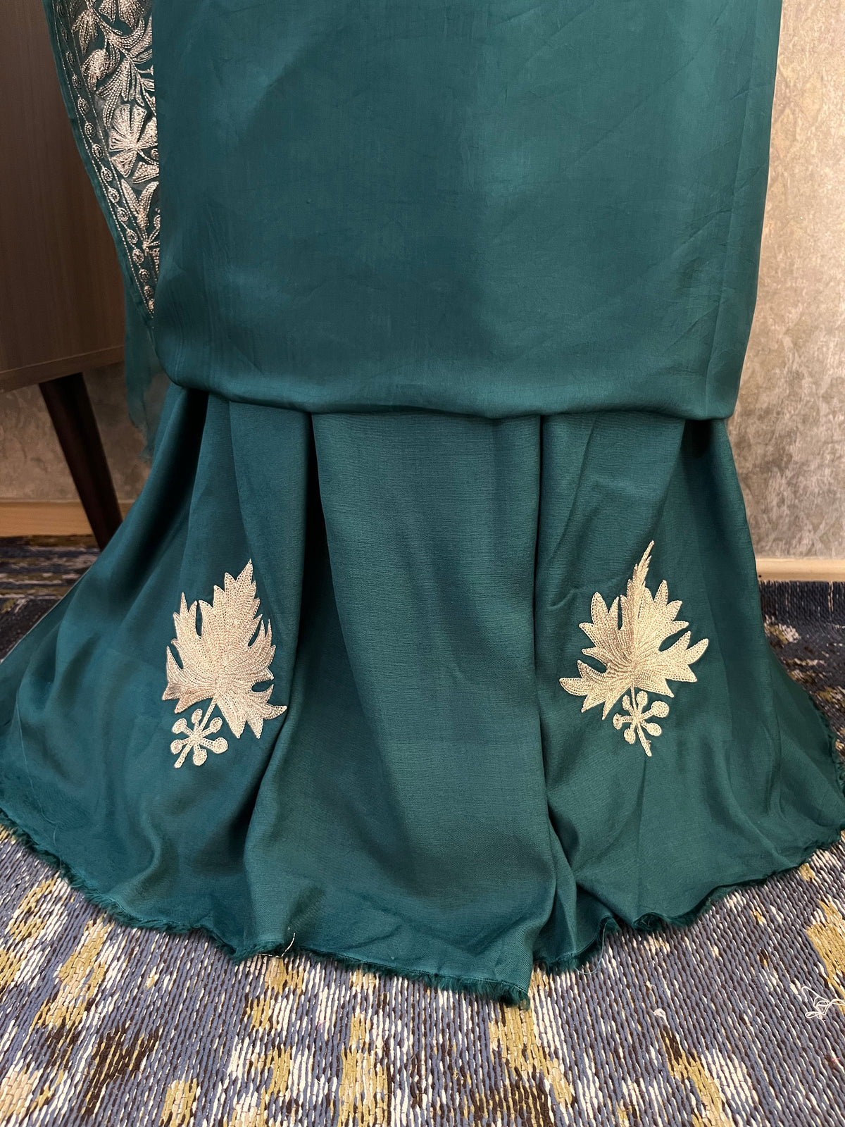 Green Sanam’ Tilla Kashmiri Silk Suit