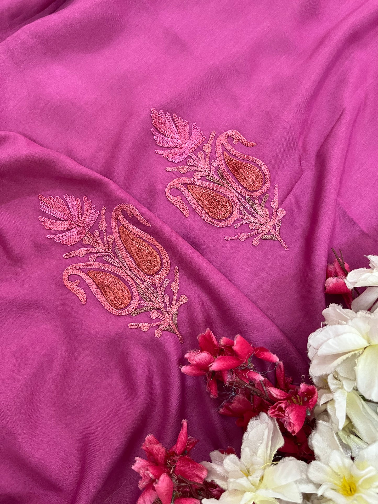 Dull Pink Muslin Cotton Jaal Sleeves Kashmiri 3pc Suit