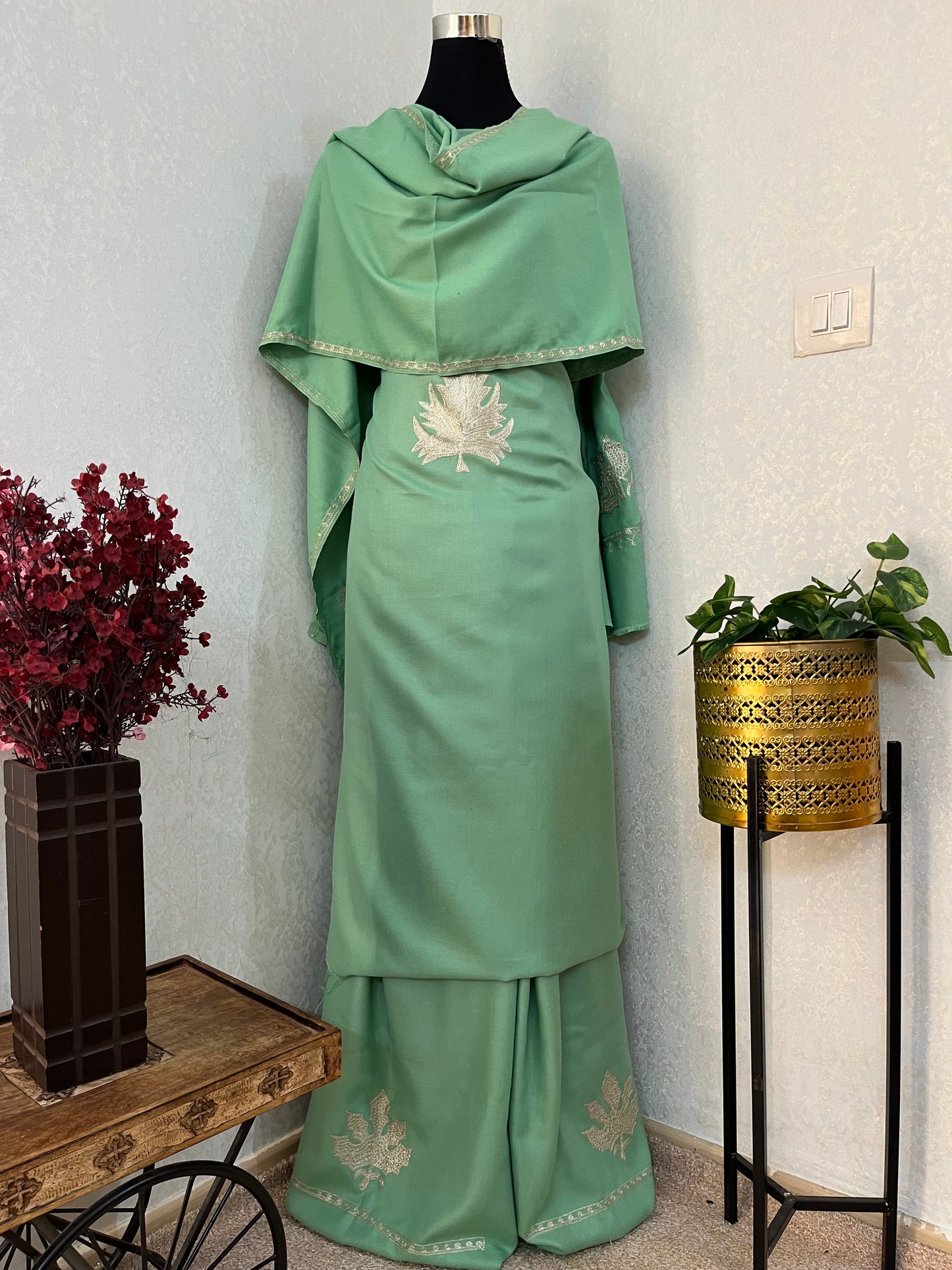 Pastel Green Tilla Kashmiri Woollen Suit