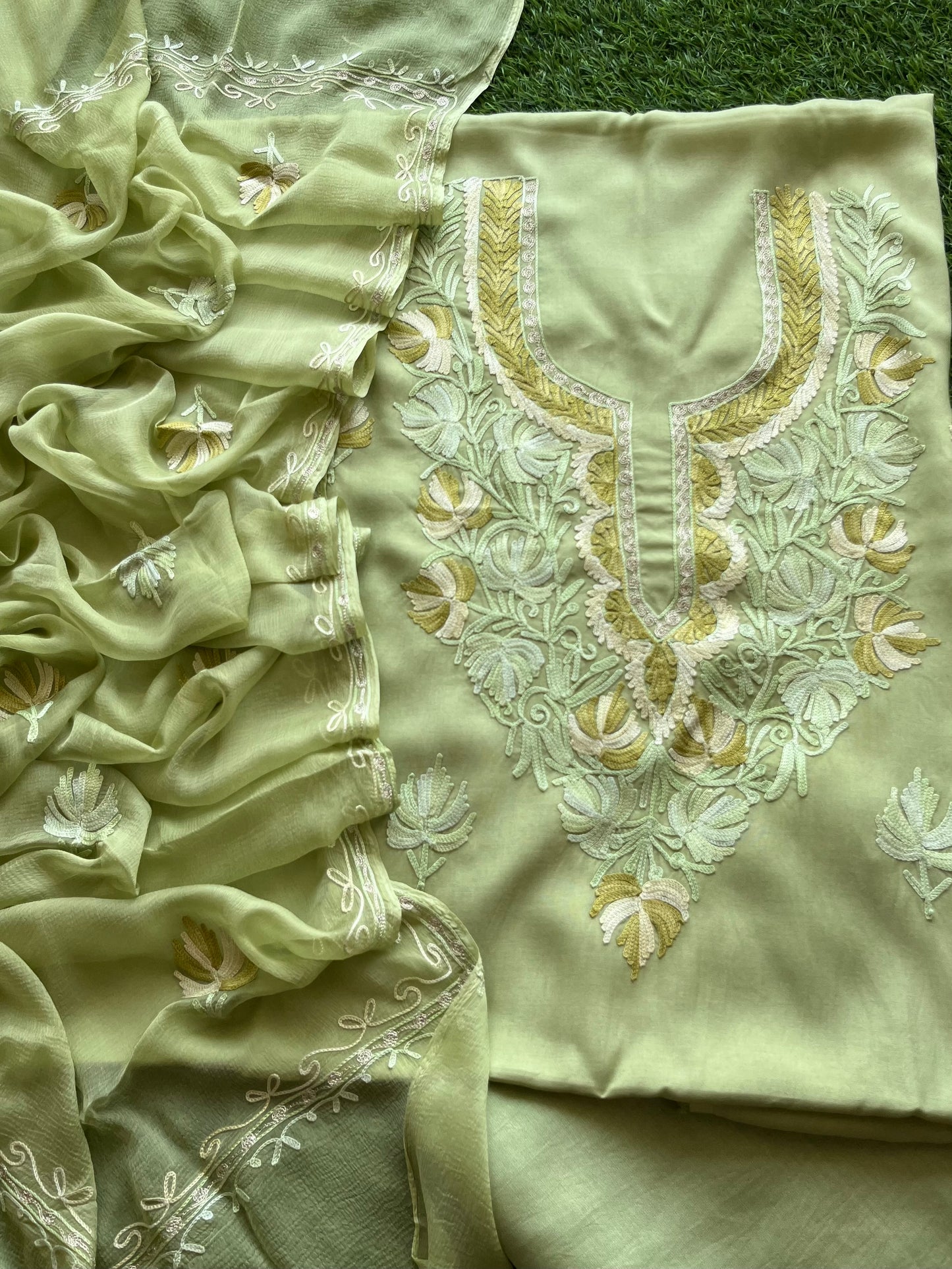 Pista Green Muslin Cotton Aari Embroidered 3pc set