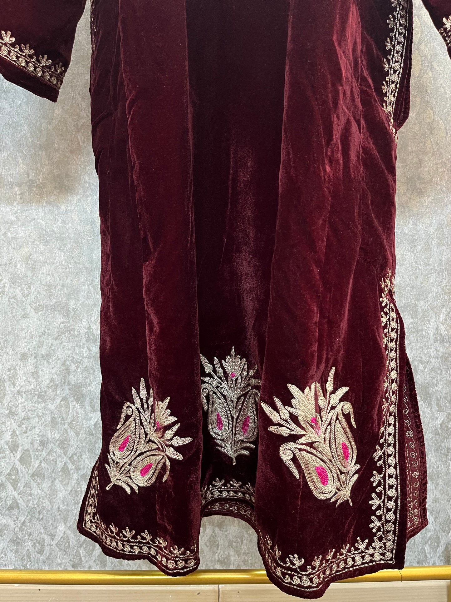 Coke Velvet Tilla Pheran (Size 44)