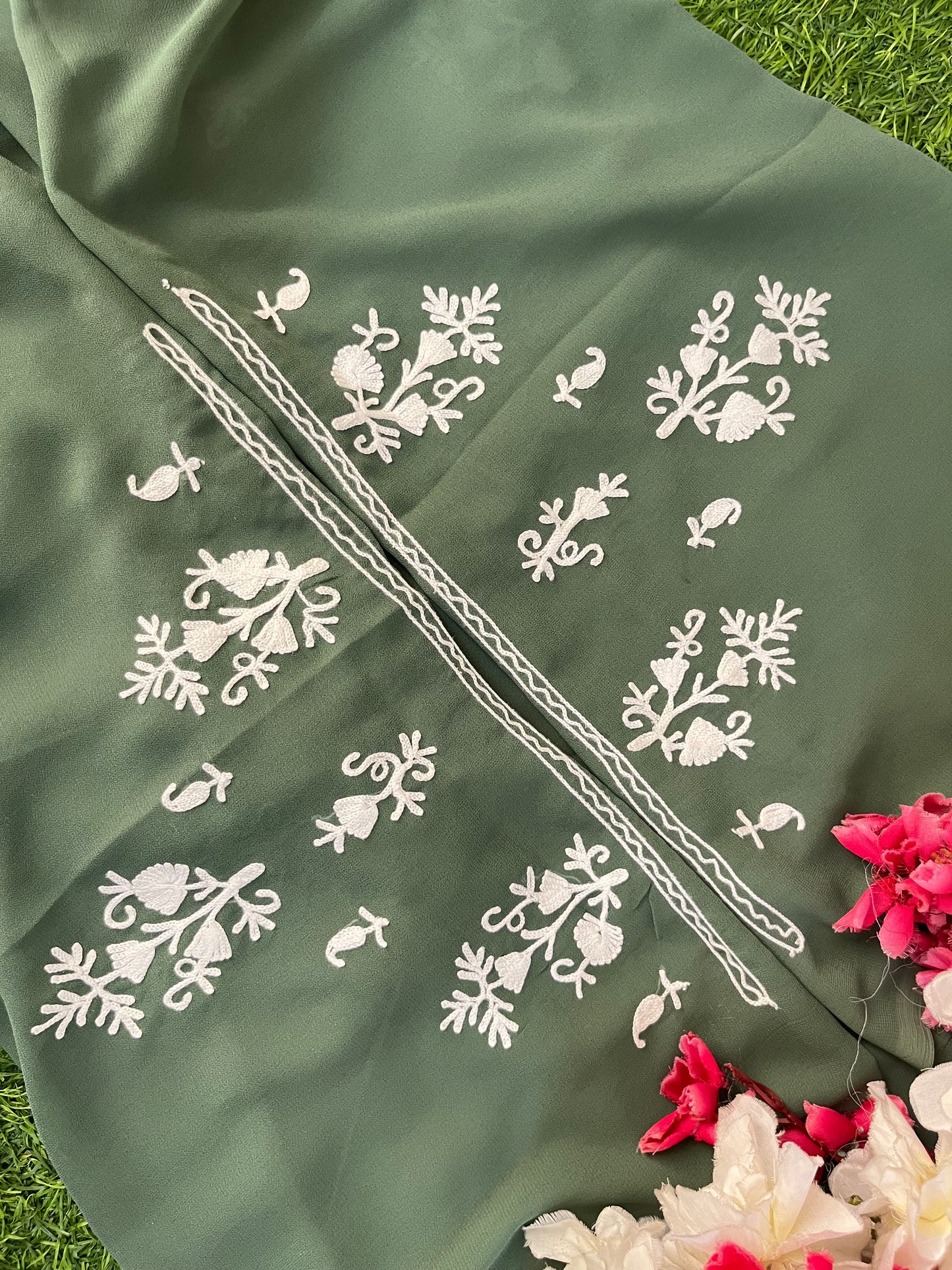 Moss Green Georgette Kashmiri Unstitched Kurta Material