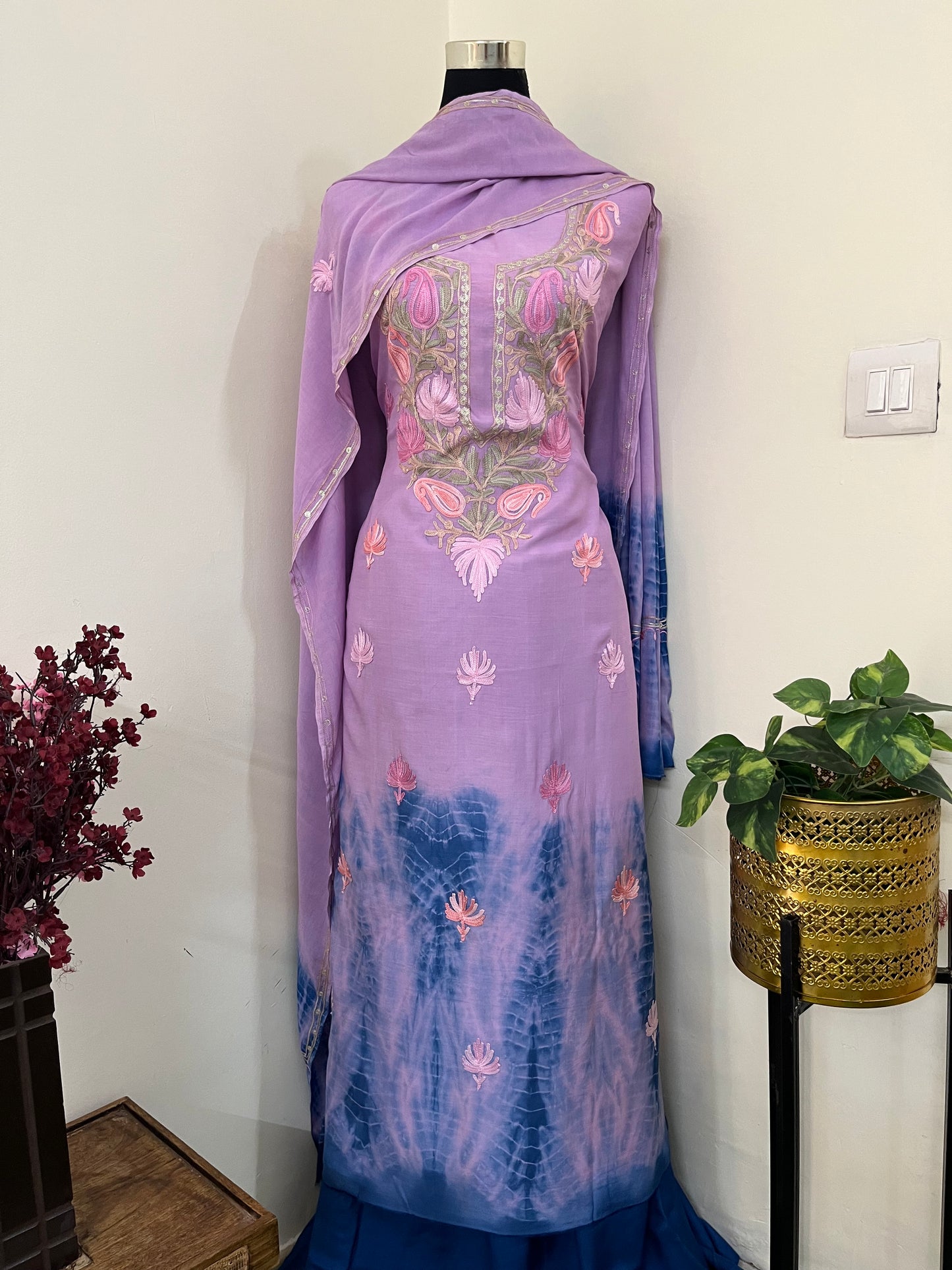 Lavender Mul Cotton Shibori Work Kashmiri 3pc Suit