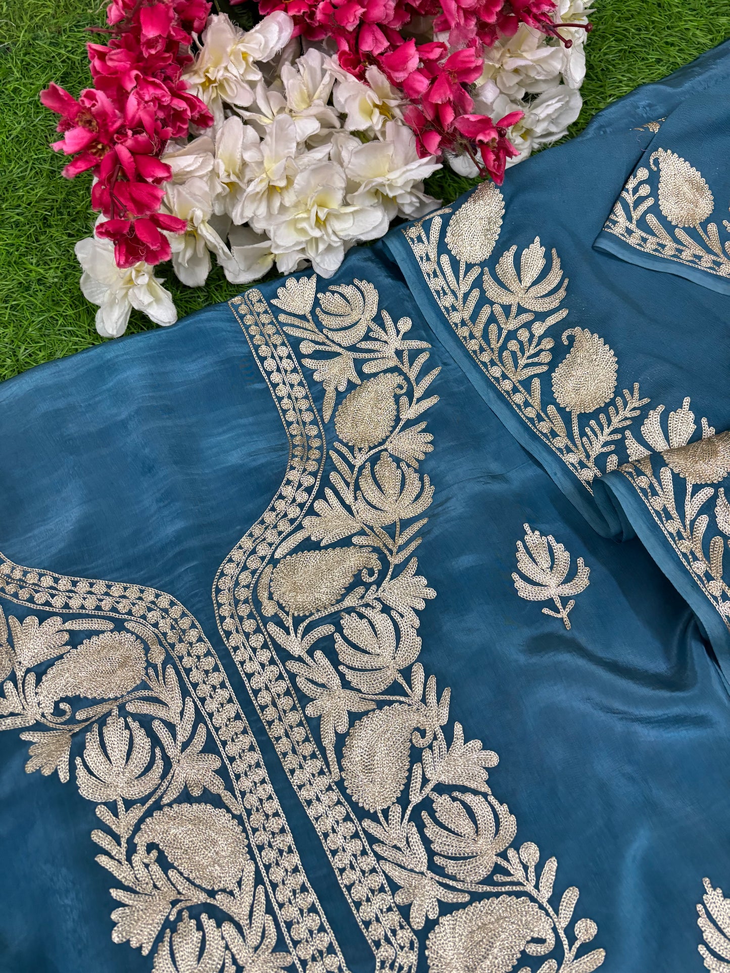 Kalaa’ English Blue Crape Kashmiri Suit