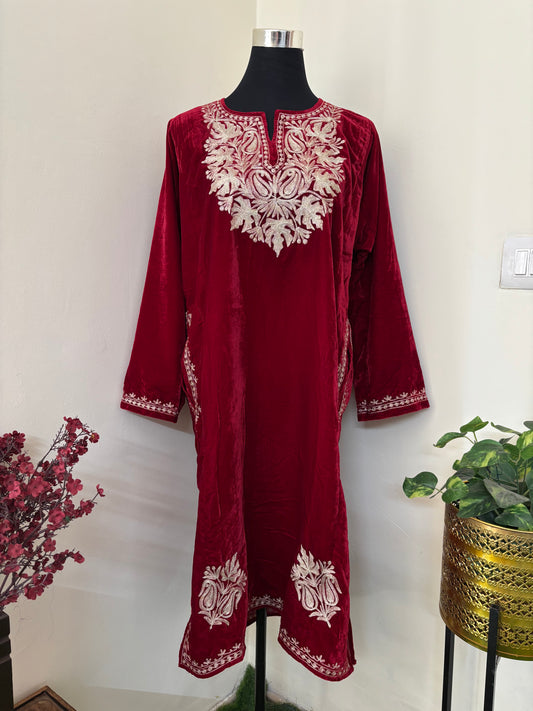 Red Tilla Embroidered Velvet Pheran