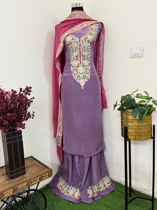 Kalaa’ Lilac Crape Kashmiri Suit