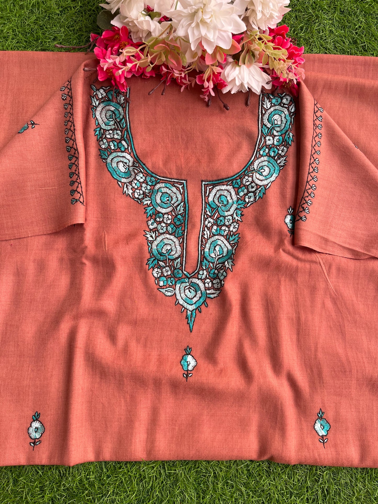 Peach Fine Wool Sozni Embroidered 3pc Suit Stole