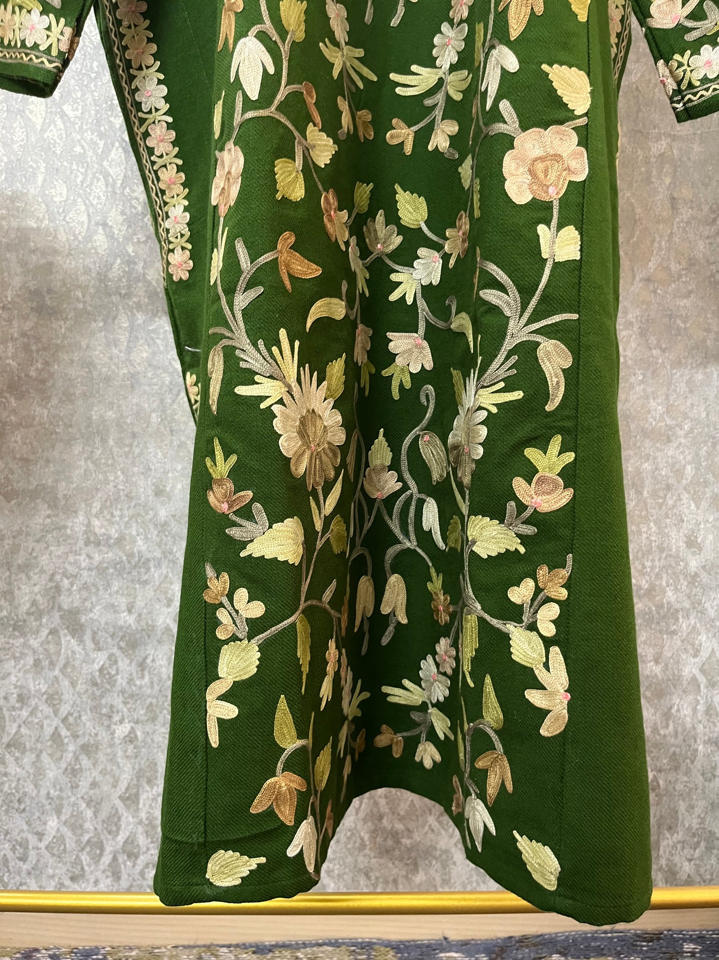 Heena Green Aari Embroidered Wool Pheran