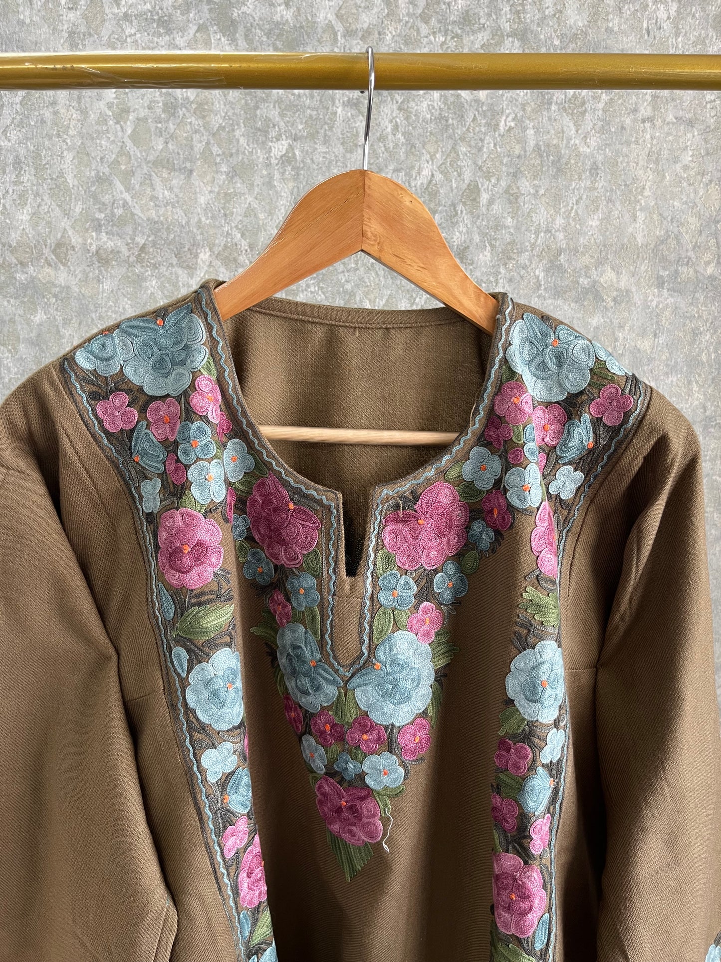 Beige Aari Embroidered Wool Pheran