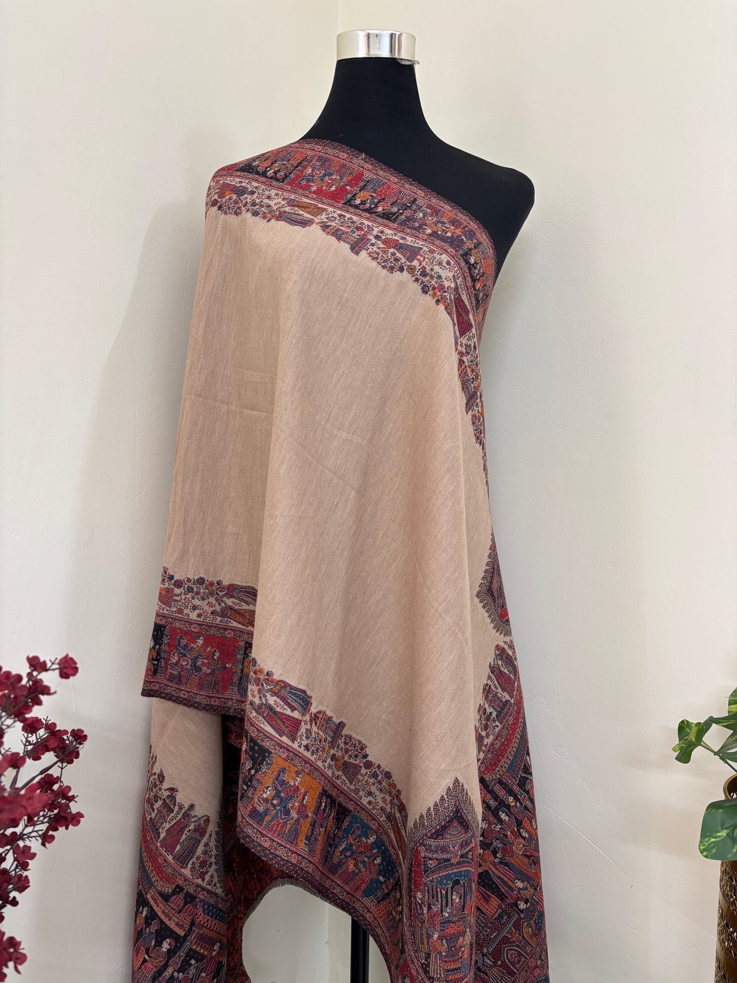 Kani Fine Semi Pashmina stole