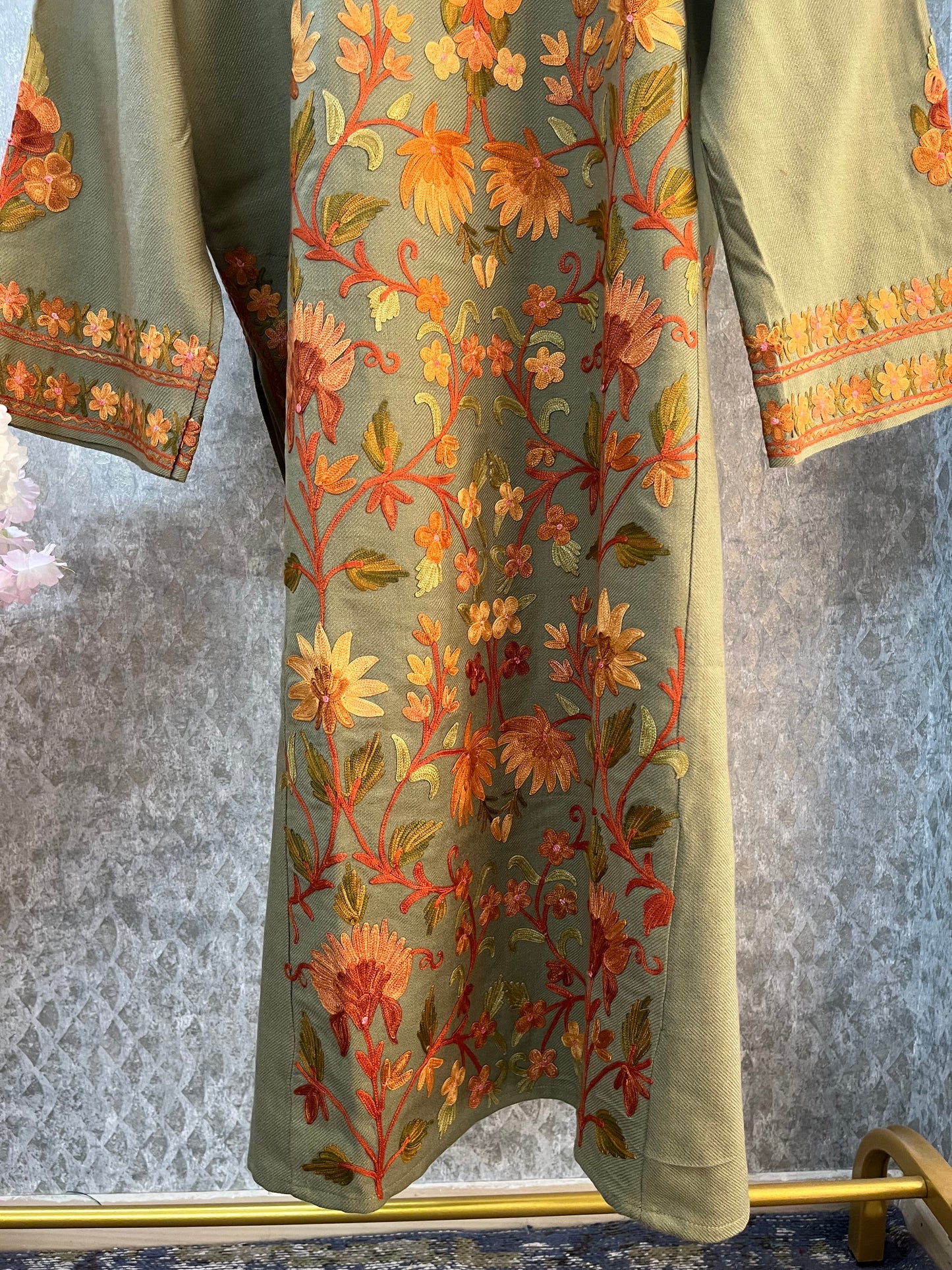 Beige Aari Embroidered Wool Pheran
