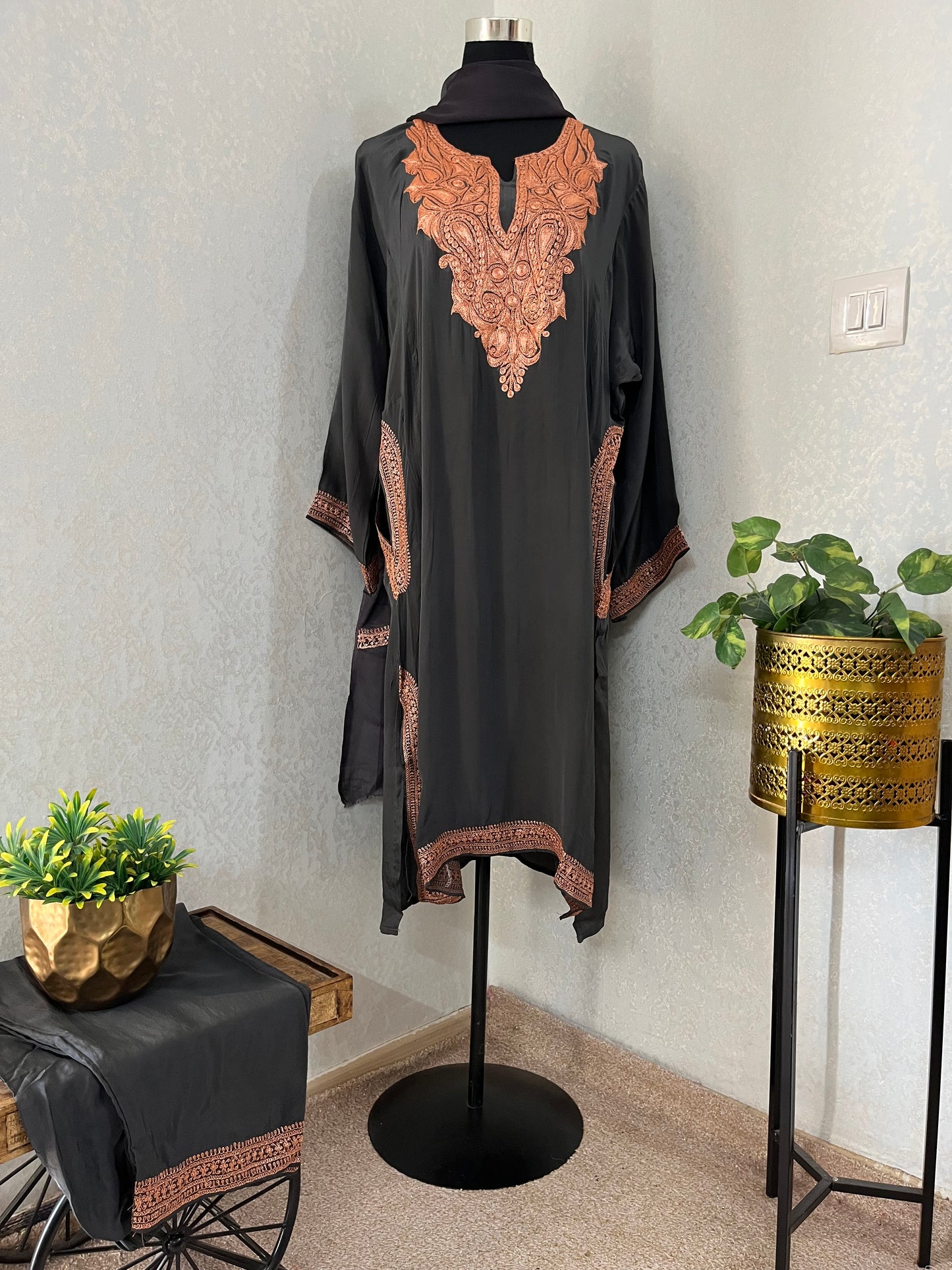 Steel Grey Stitched Crape Pheran Set with dupatta (46)