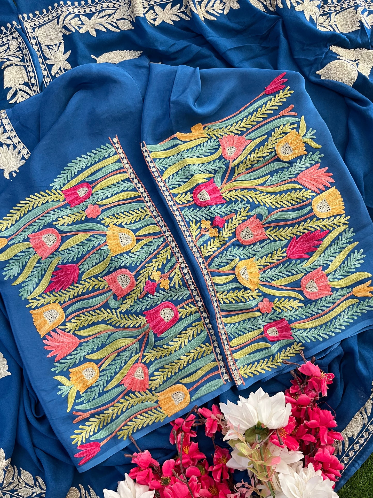 Blue Kalaa’ Crape Kashmiri Suit (Aari Sleeves)